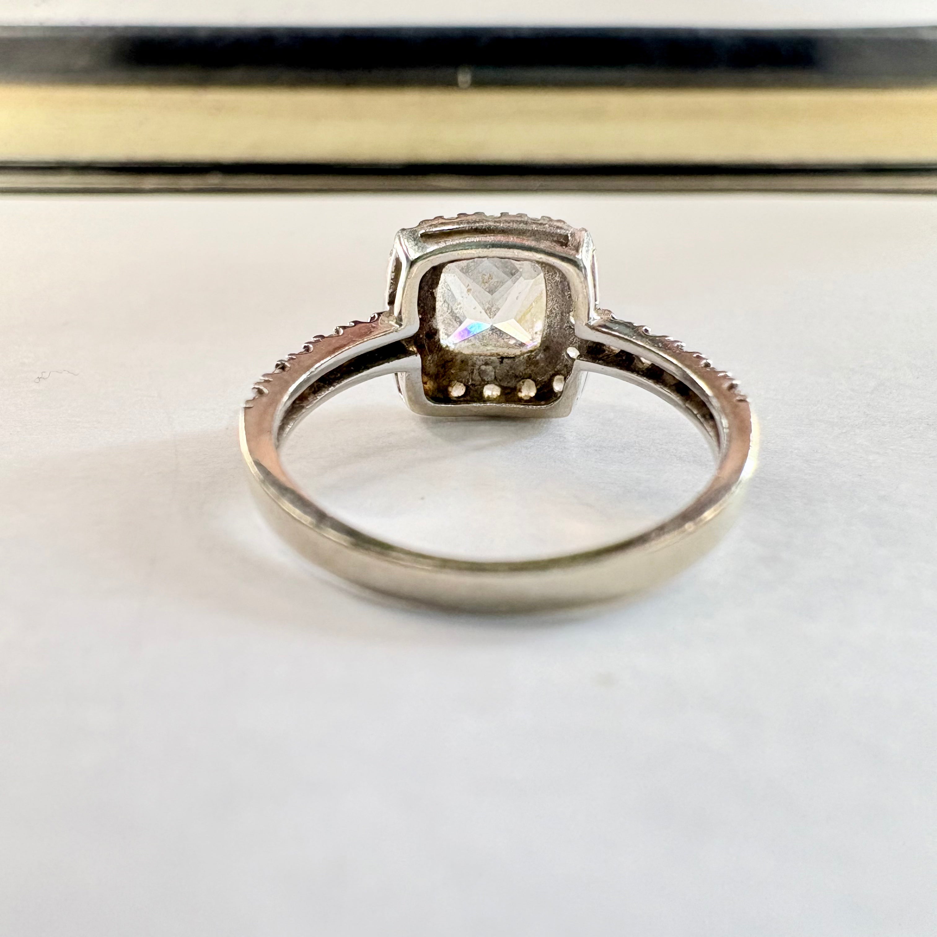 9ct White gold CZ ring Size K image 2
