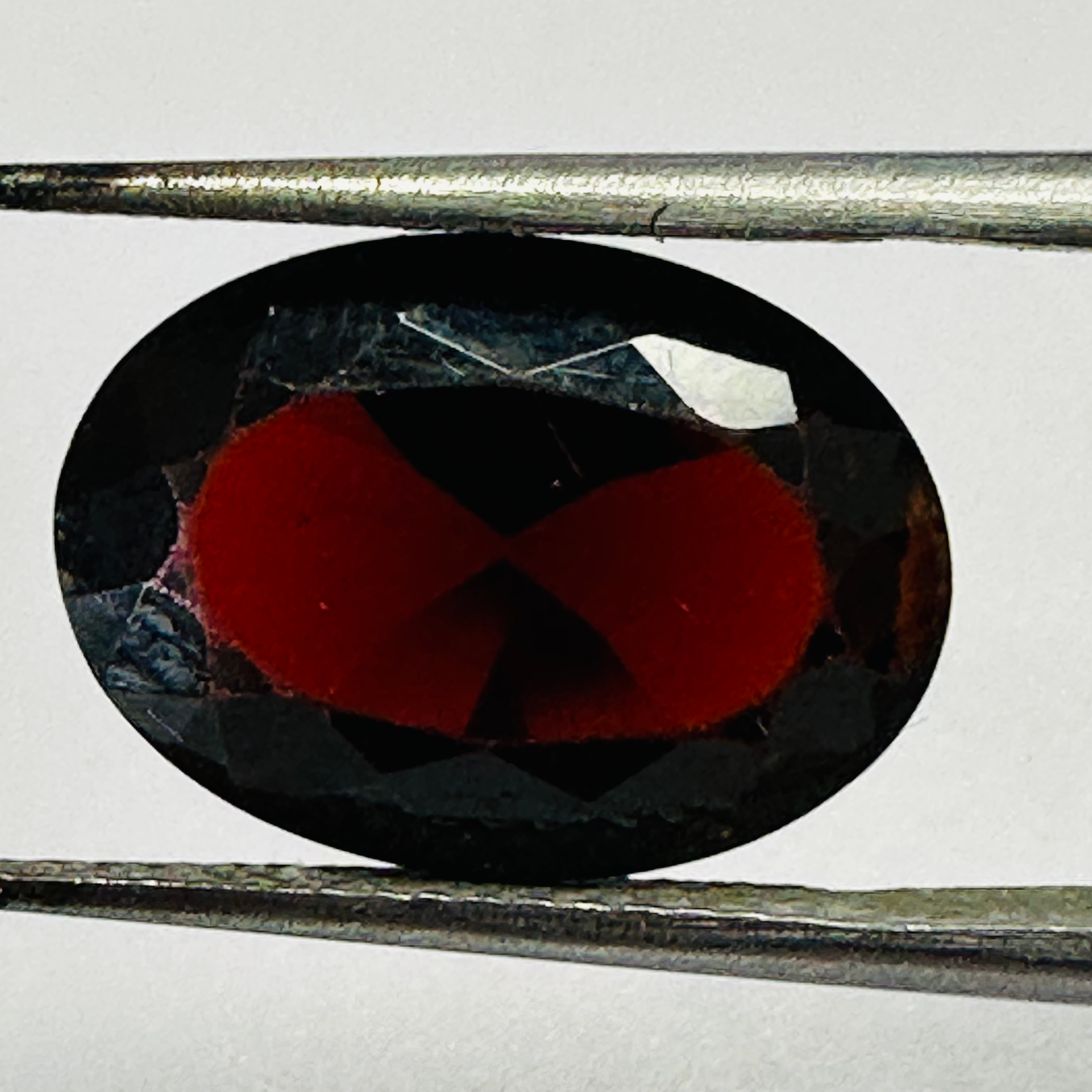 GARNET  OVAL 14MMX10MM  6.19CTSv DEEP RED image 2