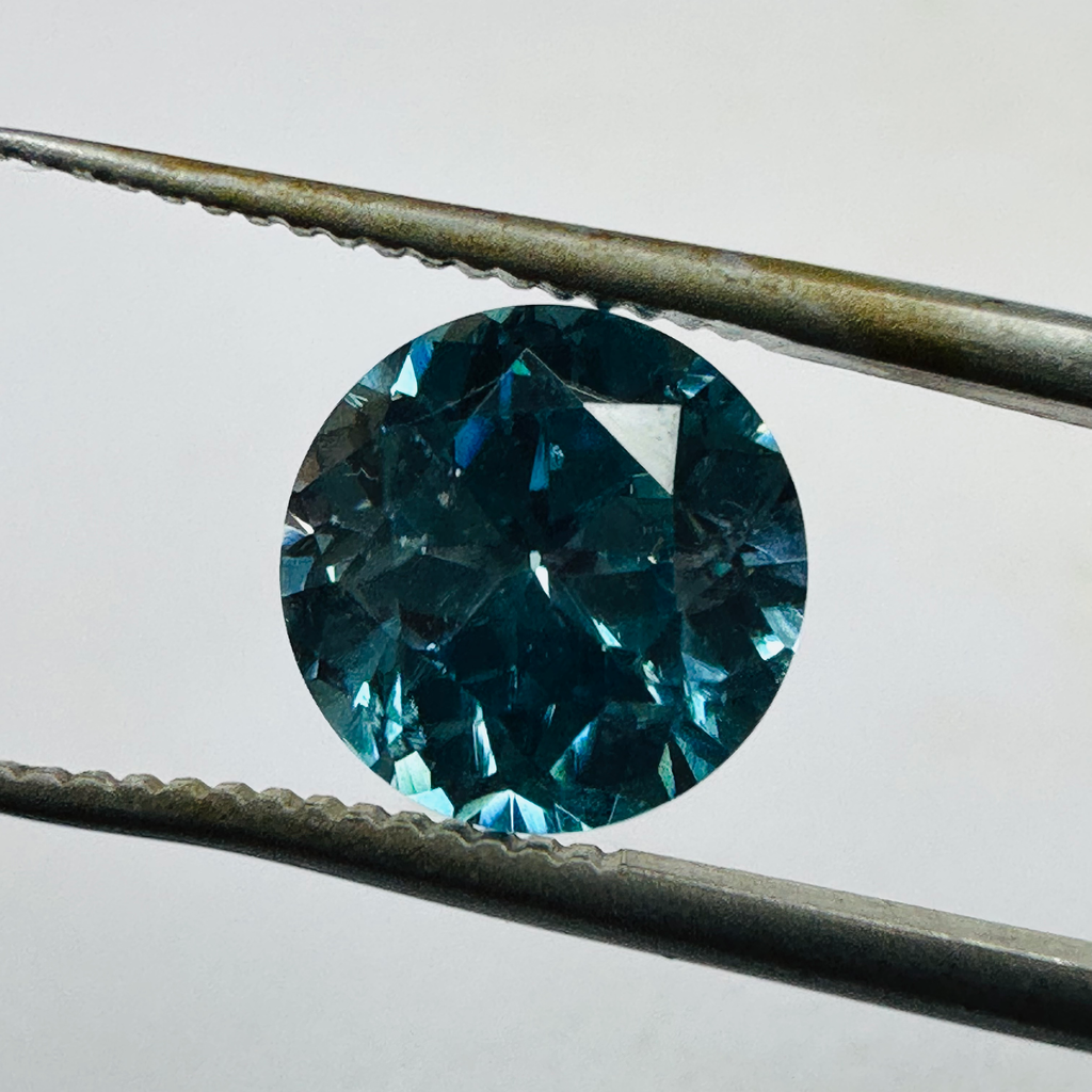 ZIRCON BLUE ROUND. 9.5MM  4.89CTS image 2