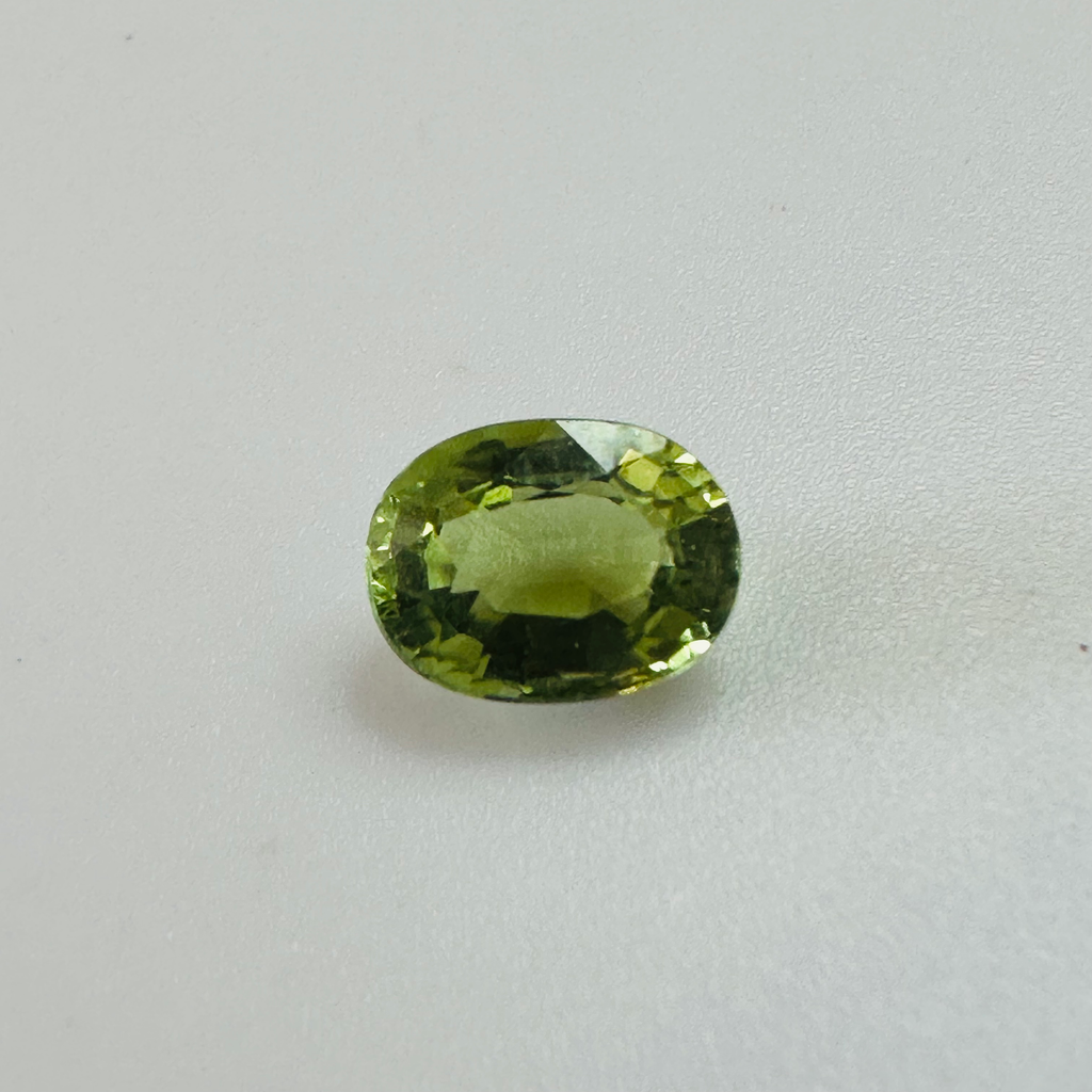 TOURMALINE GREEN OVAL  8MMX6MM   1.46CTS image 0