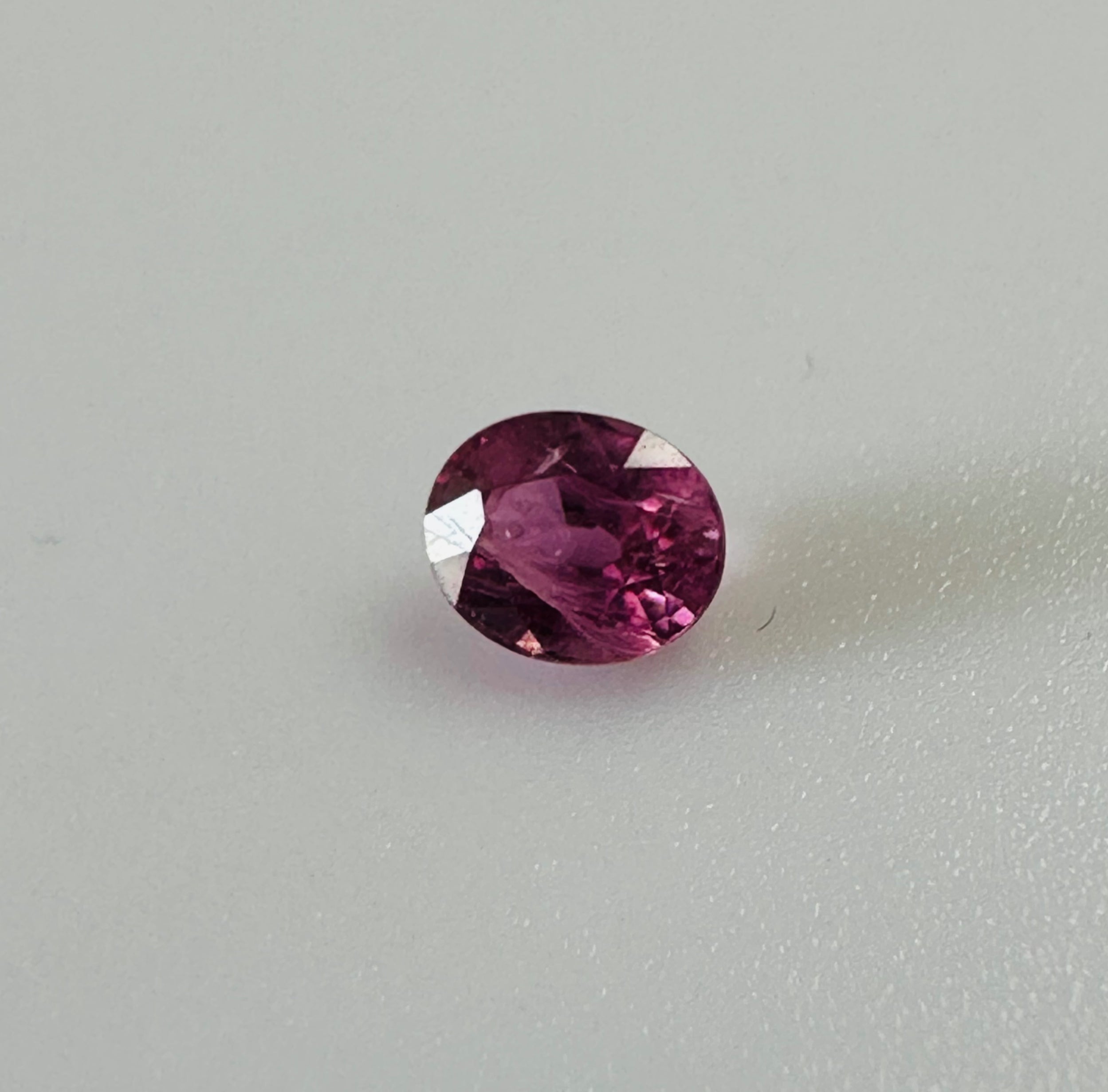 PINK SAPPHIRE OVAL 4MMX3.3MM 0.27CTS image 0