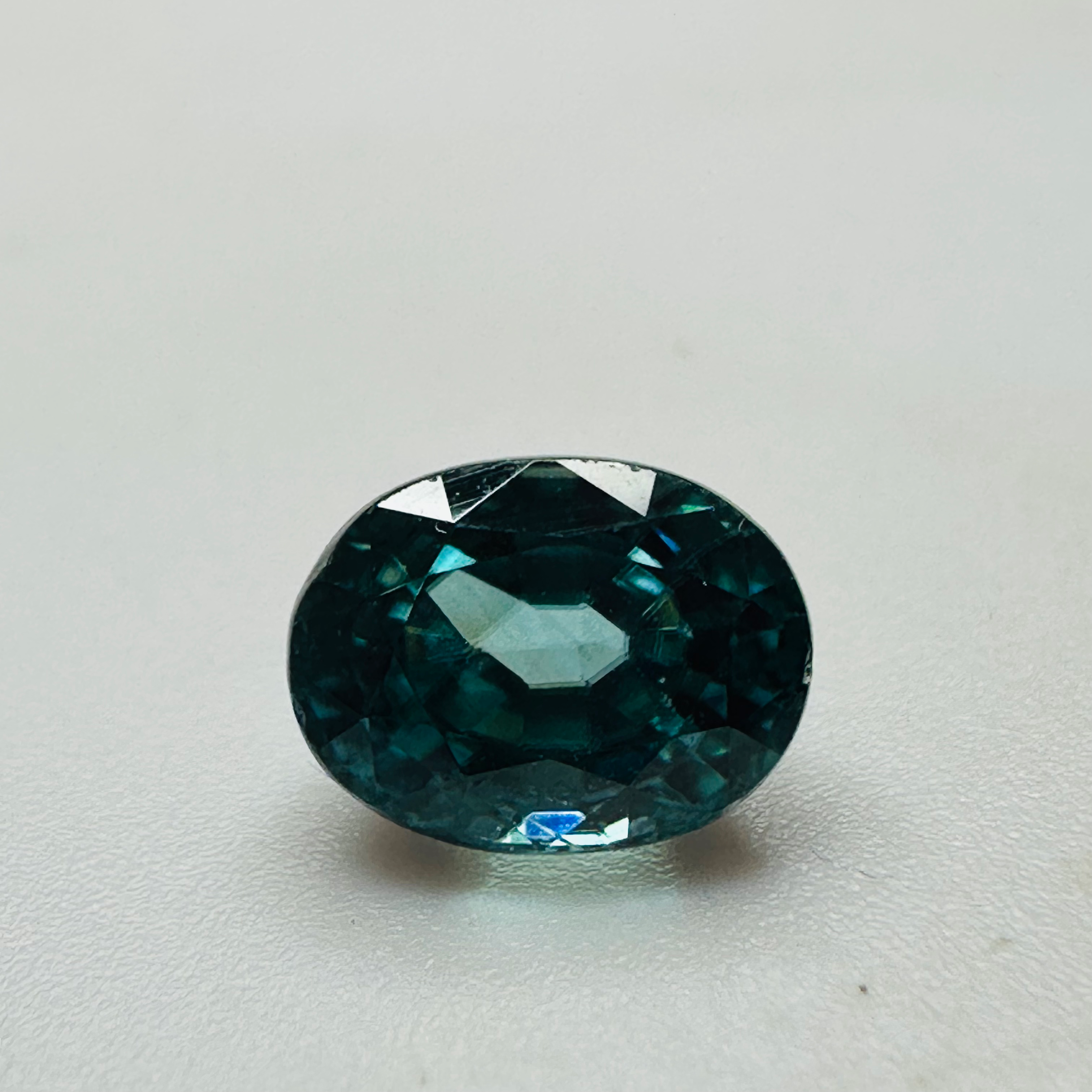 ZIRCON BLUE OVAL. 8MMX6MM  2.49CTS image 2