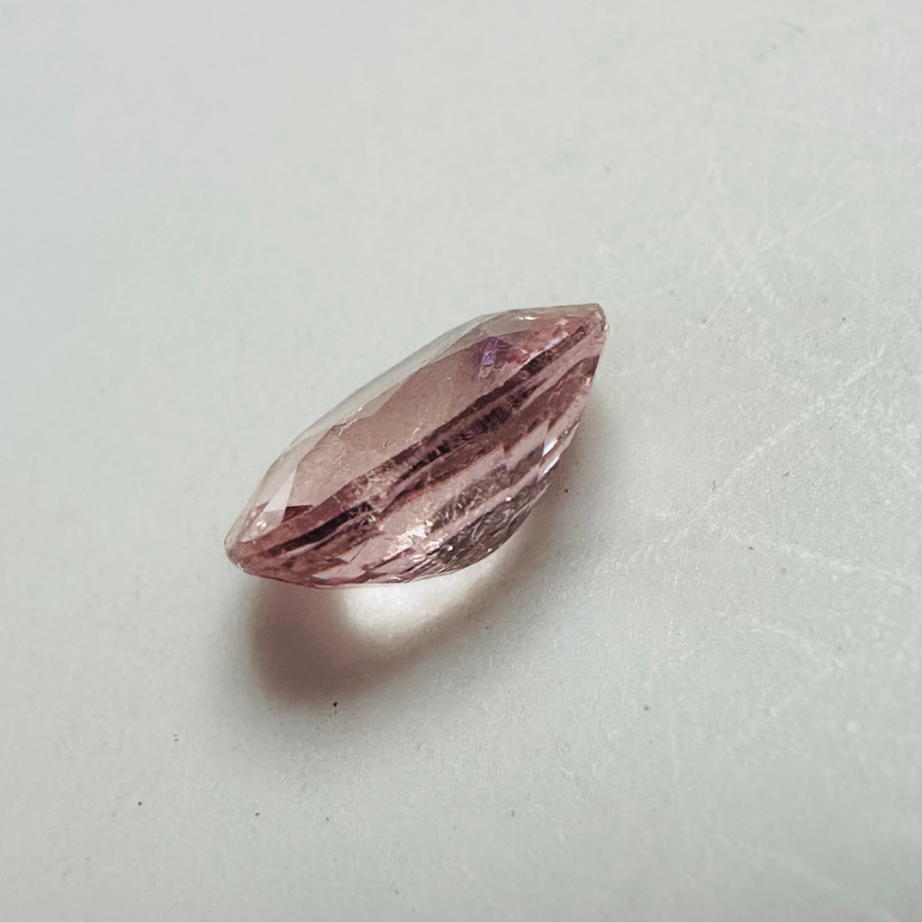 Tourmaline pink oval 8.1mmx7.1mm  1.25cts image 2