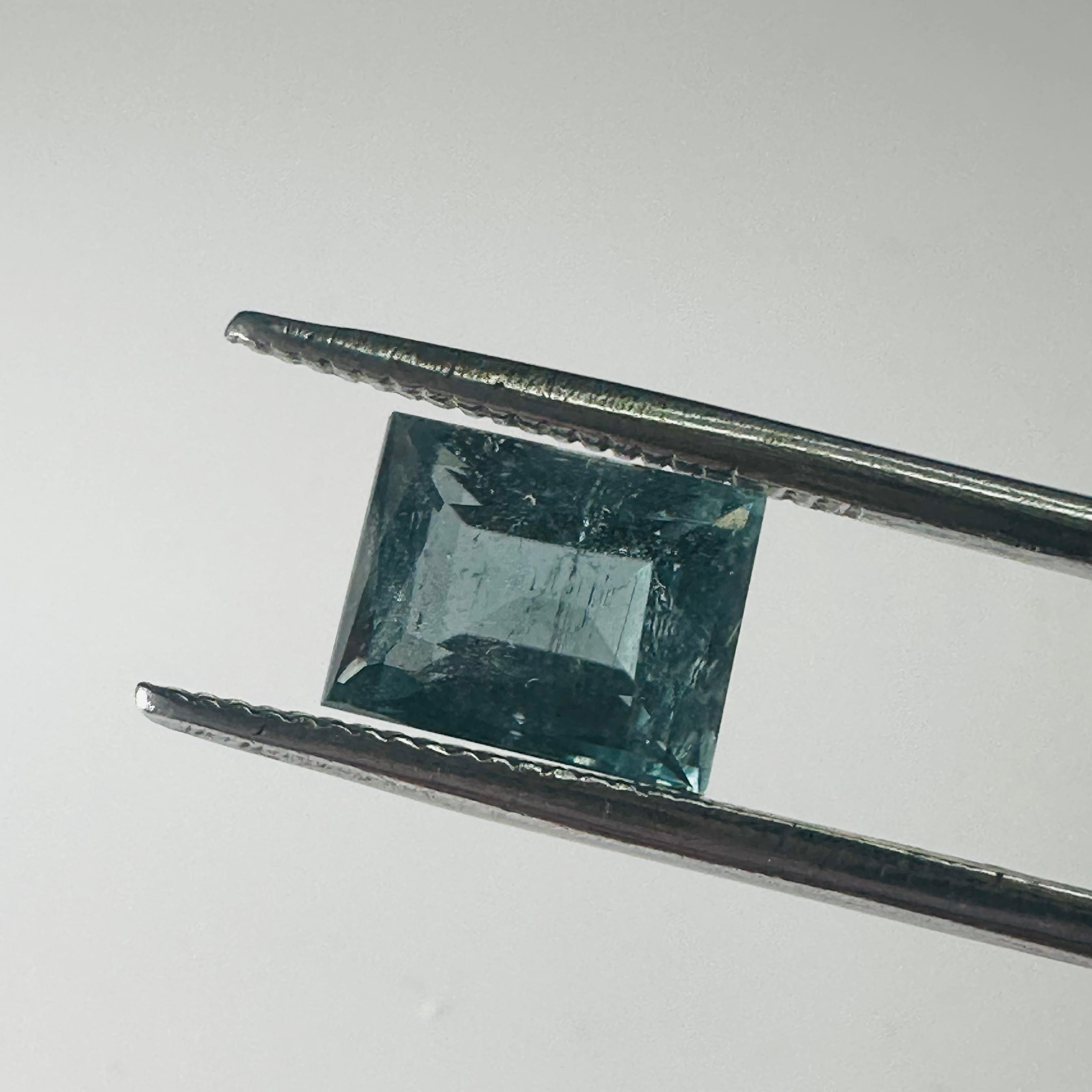 TOURMALINE BLUE TRAP CUT 8MM.X 6MM   2.02CTS image 8