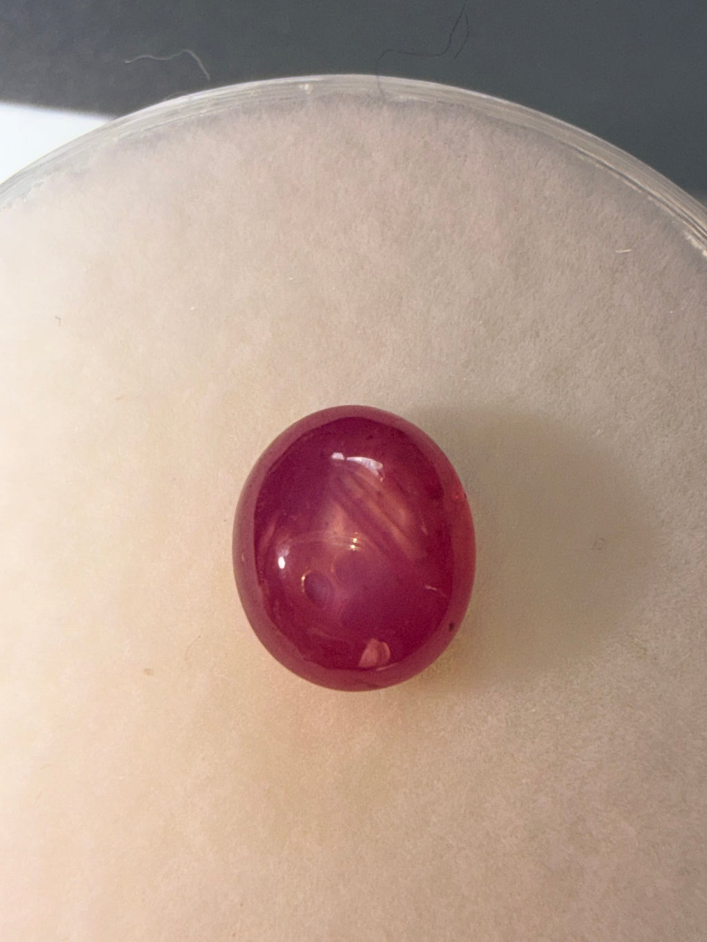Ruby Star Oval 8.6 × 7.4mm 1.99ct