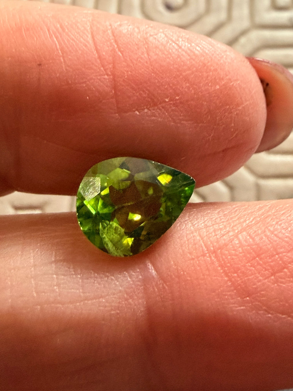 Peridot Pear 10 × 7.7mm 2.34ct