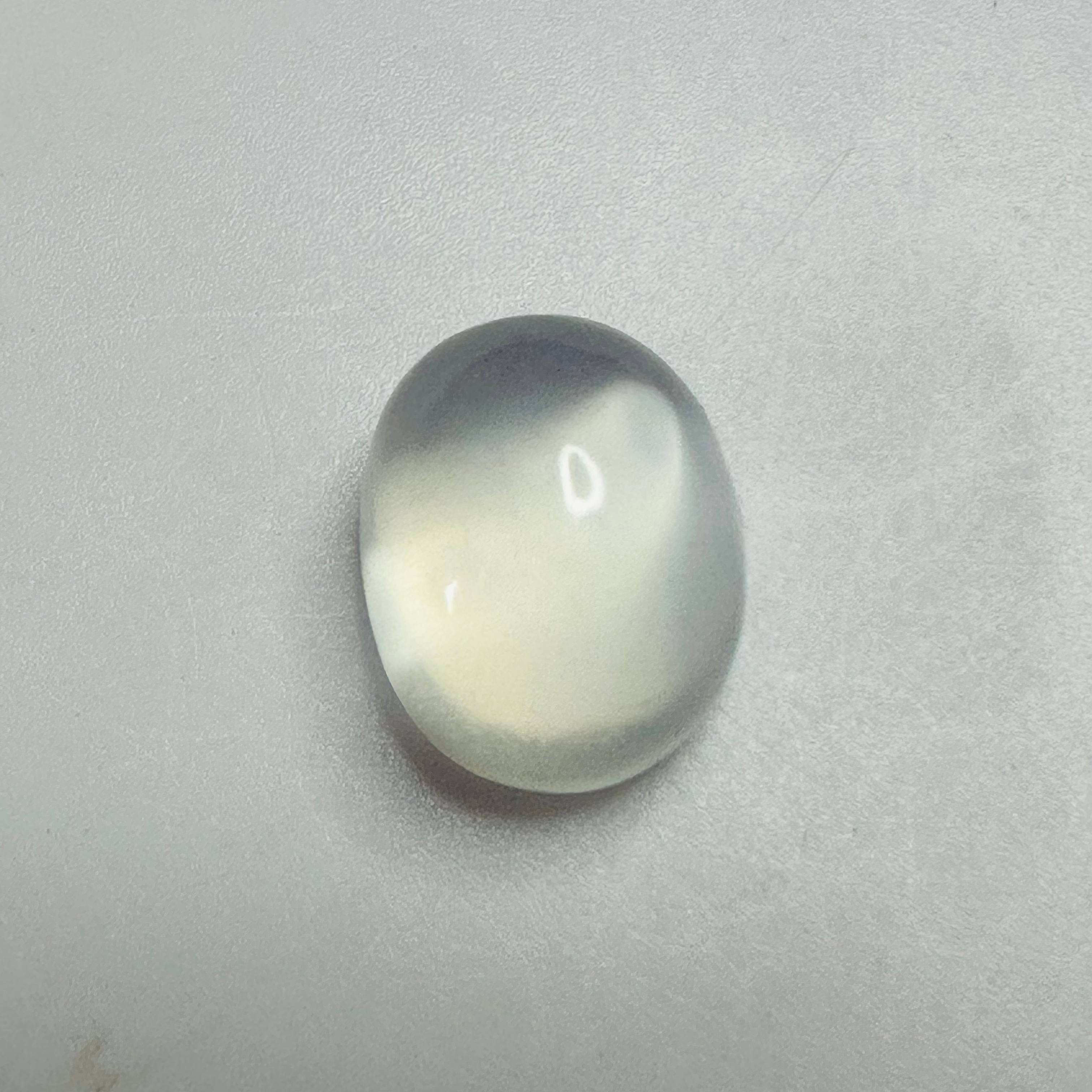 Moonstone  white moon oval 13.8mmx11.2mm  9.51cts image 0