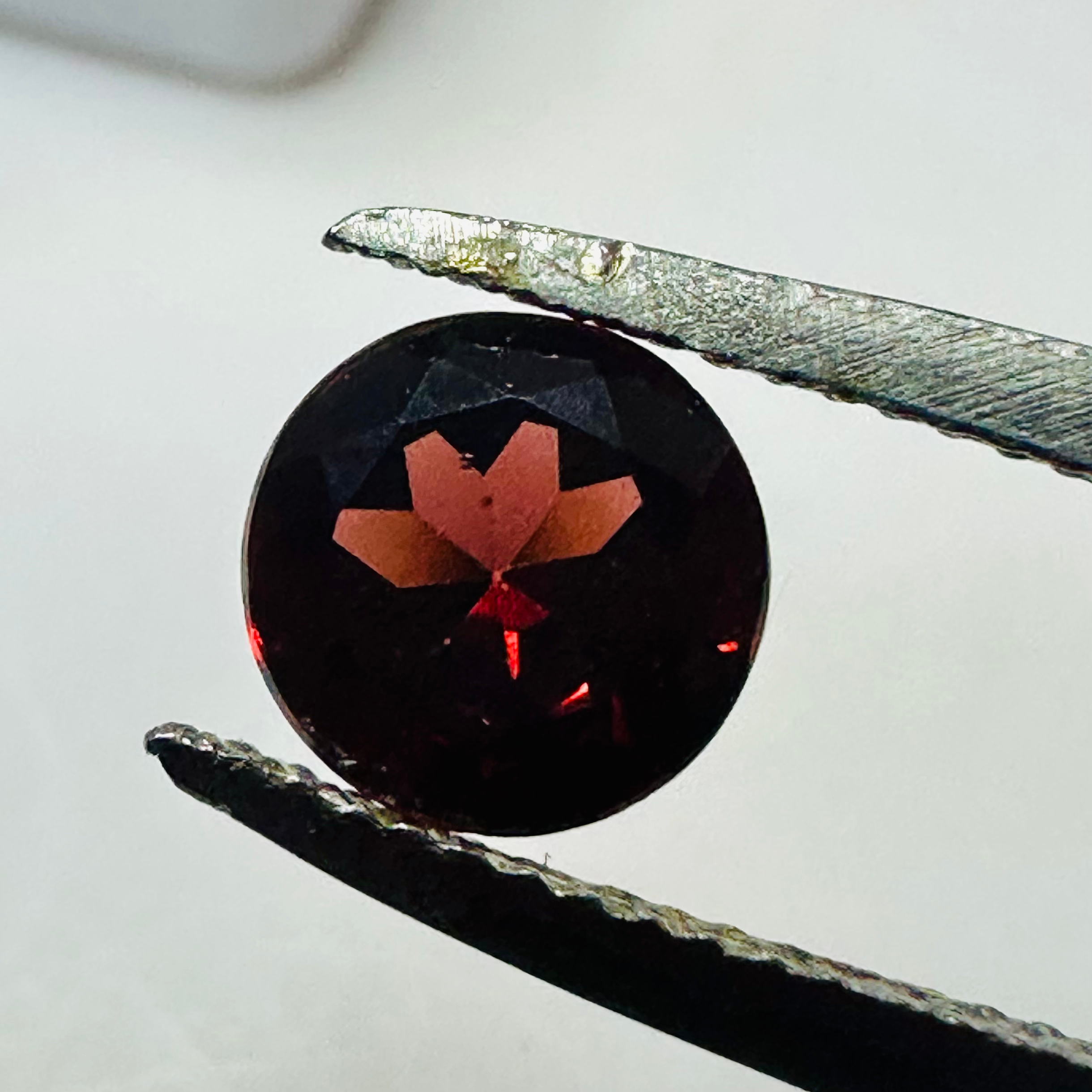 GARNET  ROUND 6.1MM  0.91CTS  RED/ORANGE image 6