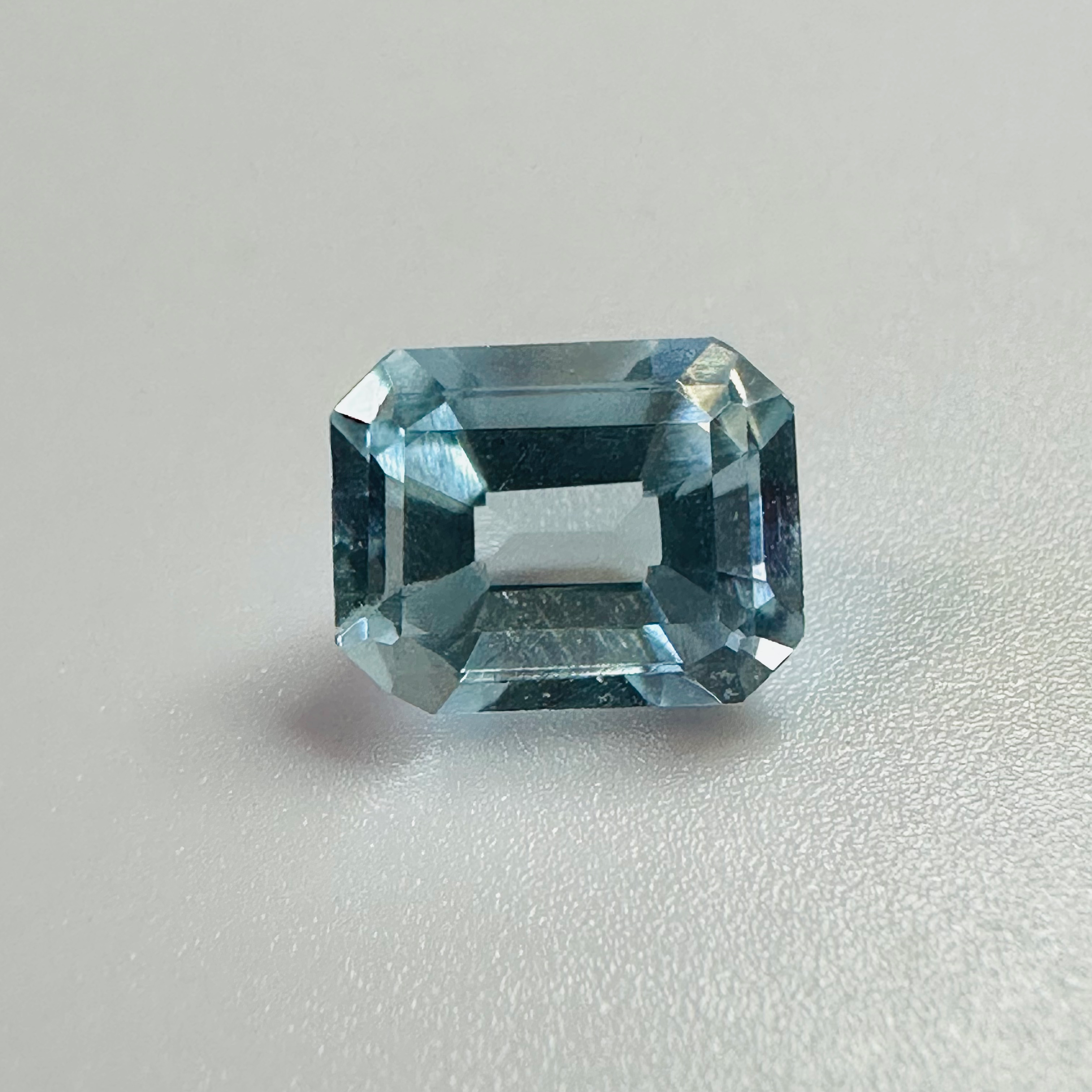AQUAMARINE ANTIQUE CUT  9MMX7MM 2.19CTS image 1