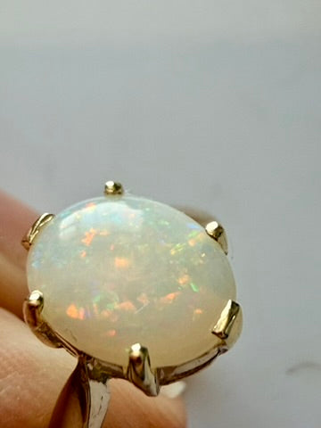 Opal ring set in 9ct yellow gold size O1/2 image 4