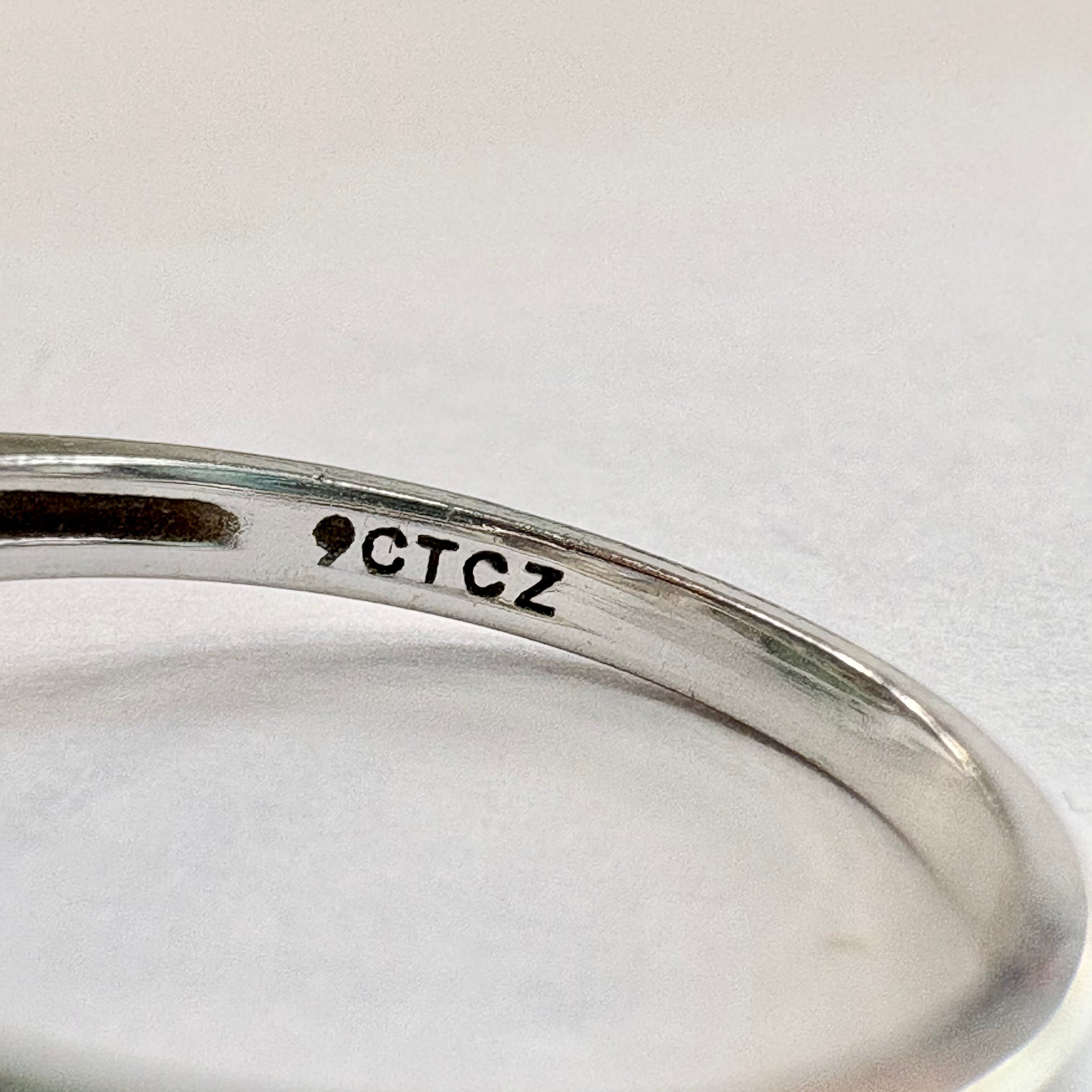 9ct White gold CZ ring Size K image 4