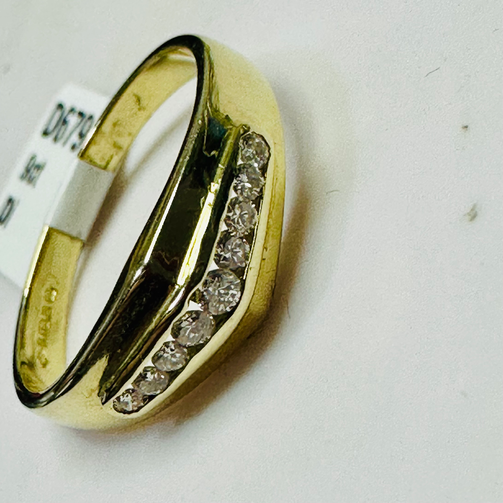 NEW 9ct Diamond and Gold Ring Size P 1/2 image 3