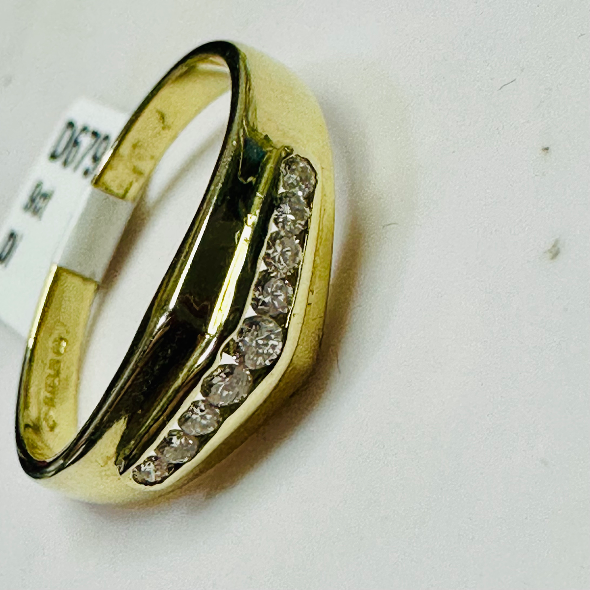 NEW 9ct Diamond and Gold Ring Size P 1/2 image 3