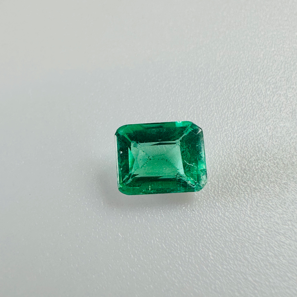 EMERALD 5MMX4.1MM. 0.39CTS image 5