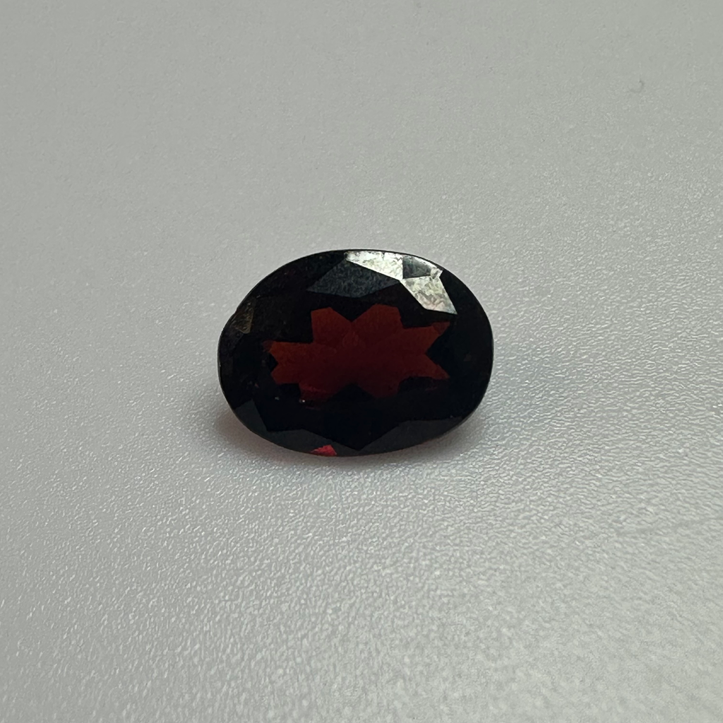 GARNET OVAL 9MM6.8MM   1.80CTS image 2
