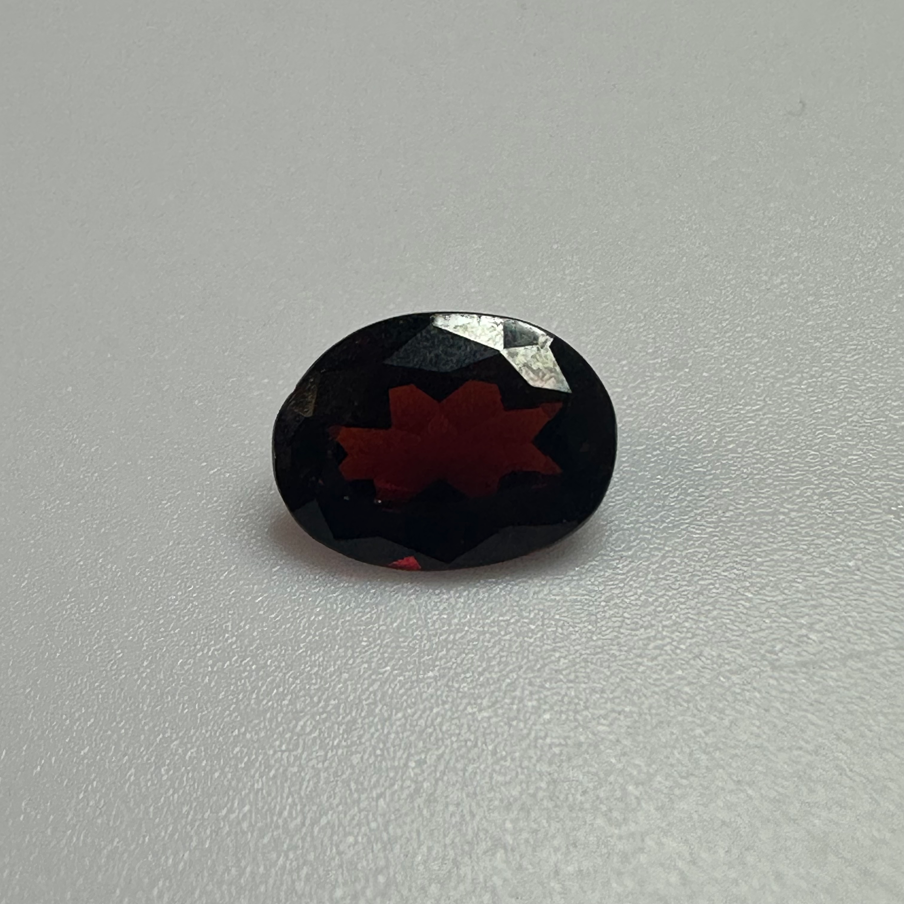 GARNET OVAL 9MM6.8MM   1.80CTS image 2