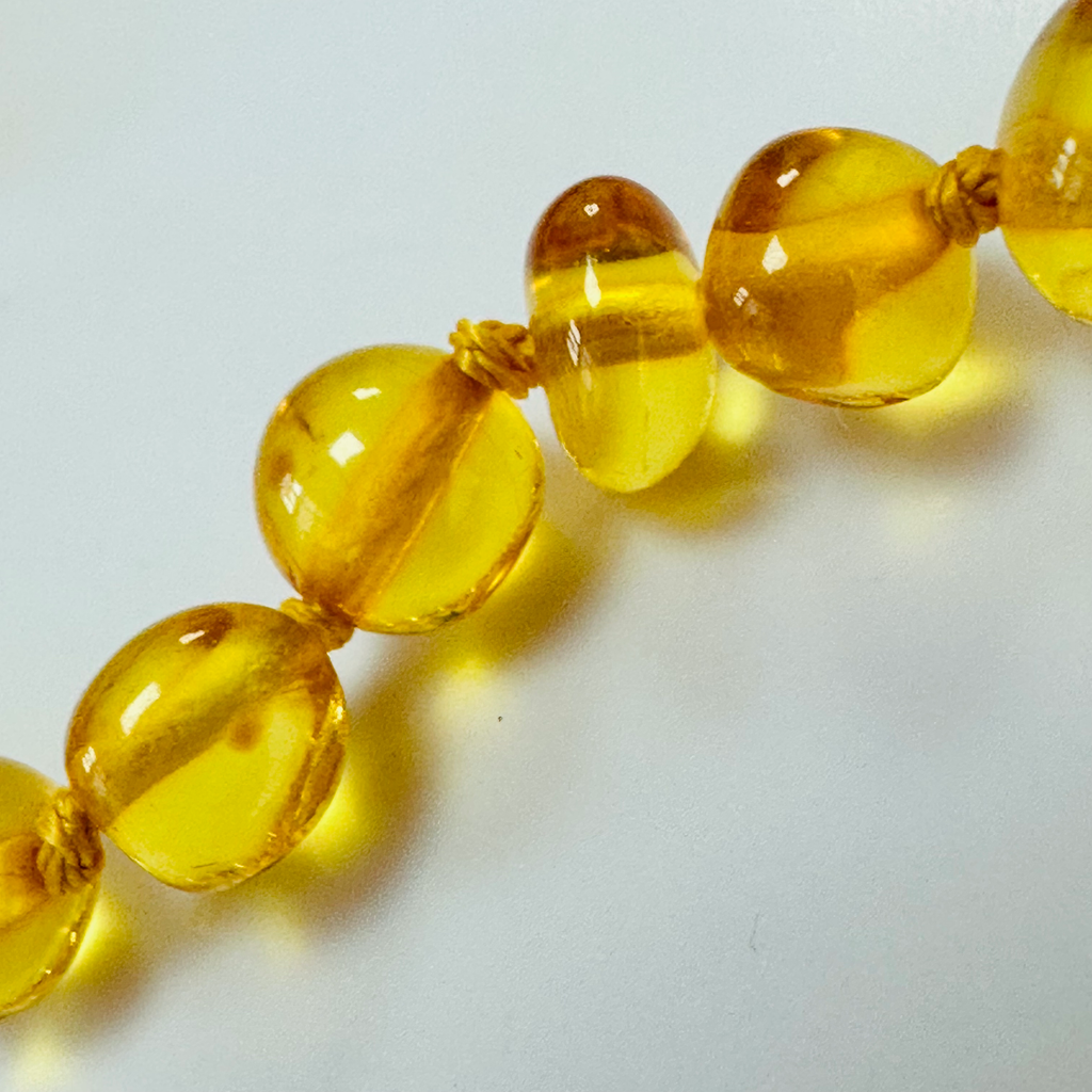 New Amber knotted bracelet pale colour 8 inch image 4