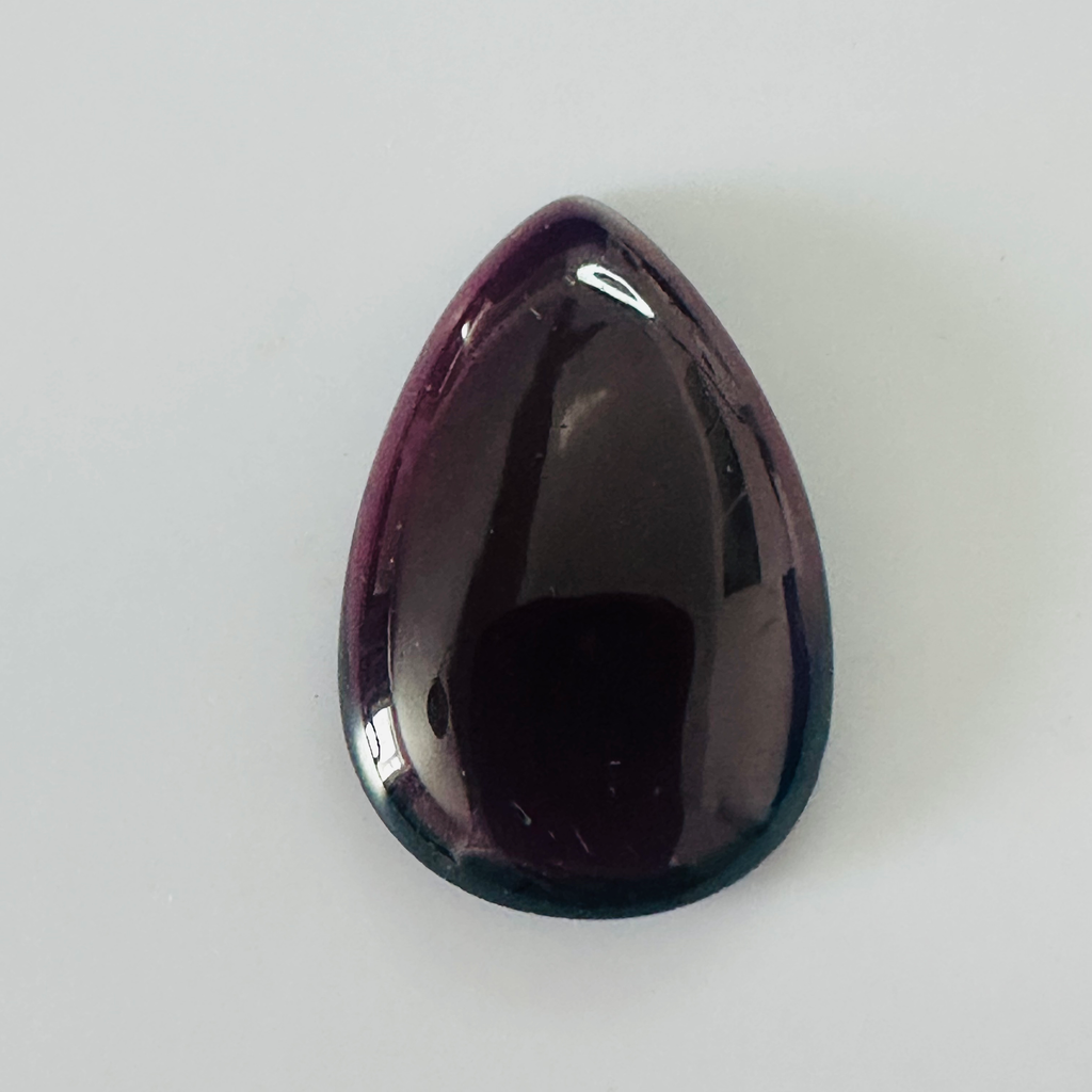 GARNET DROP CAB  27.5MMX17.5MM 23.31CTS PURPLE image 5