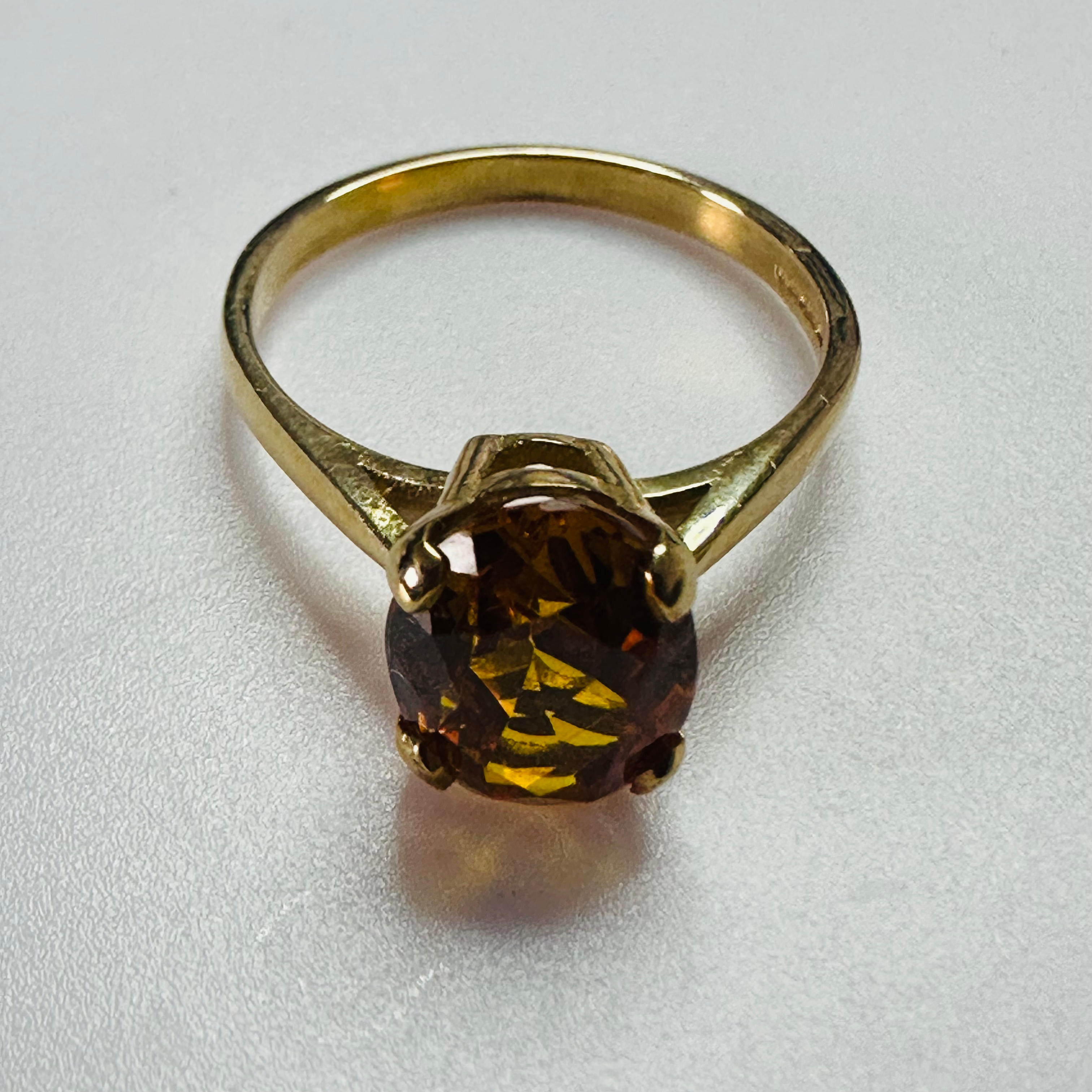 Hand cut Synthetic Sapphire Golden Yellow 9ct yellow gold ring size M image 4