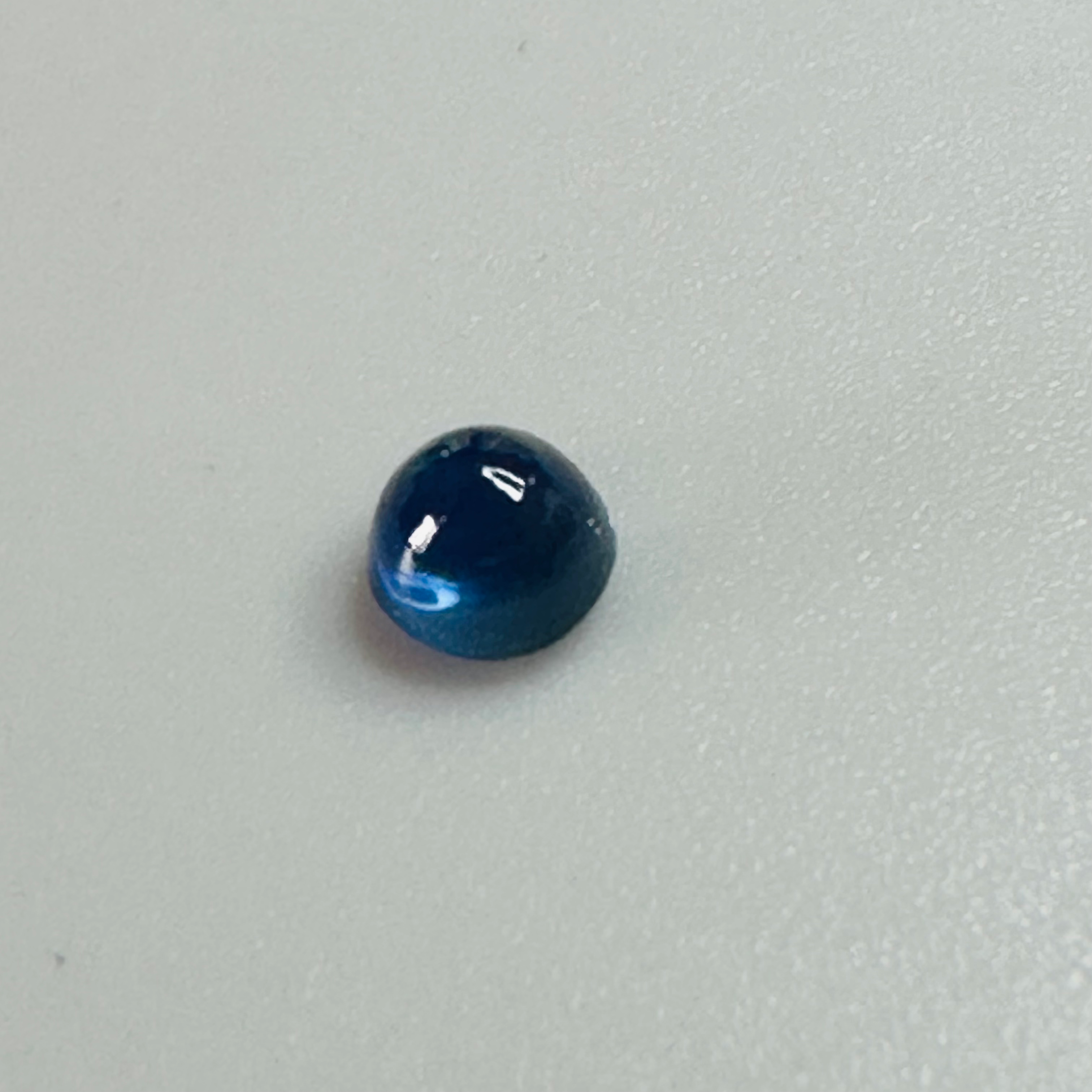 BLUE SAPPHIRE 3.8MM ROUND CAB    0.37CTS image 2