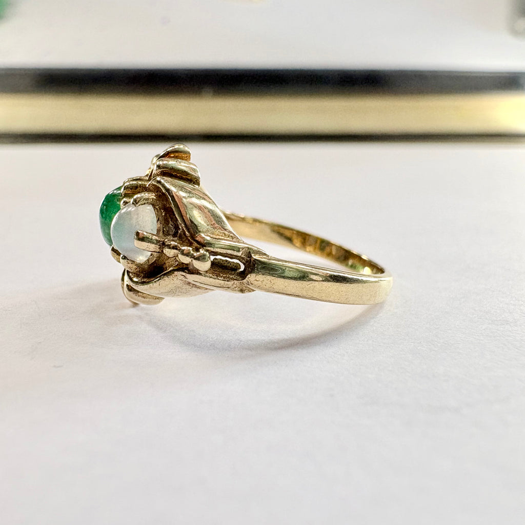 9ct  Vintage yellow gold emerald and moonstone Ring L1/2 image 1