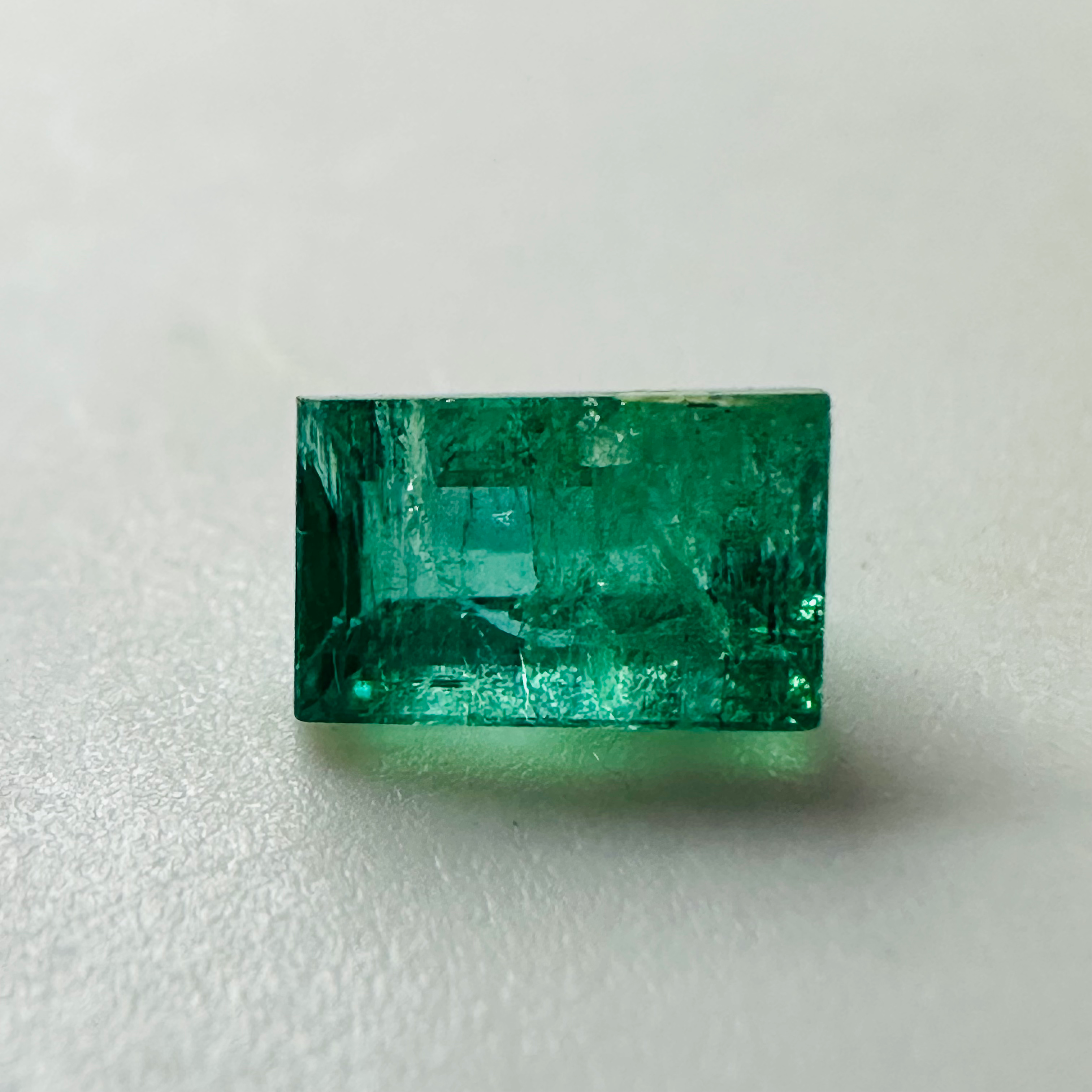 EMERALD OCTAGON 6MM X  4MM 0.78CTS image 0