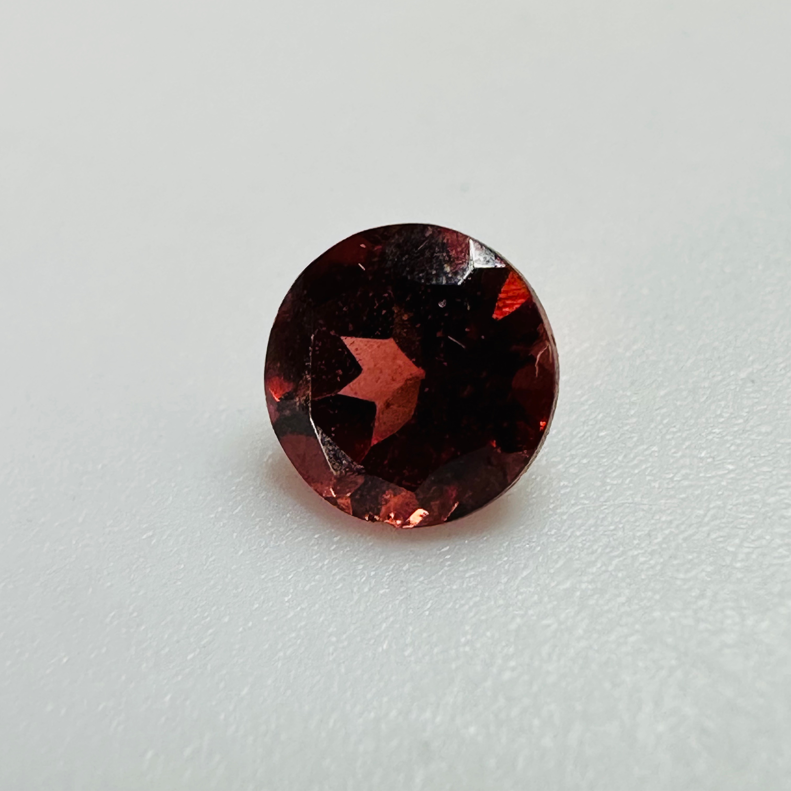 GARNET  ROUND 5MM  0.63CTS  RED CABOCHEON image 2
