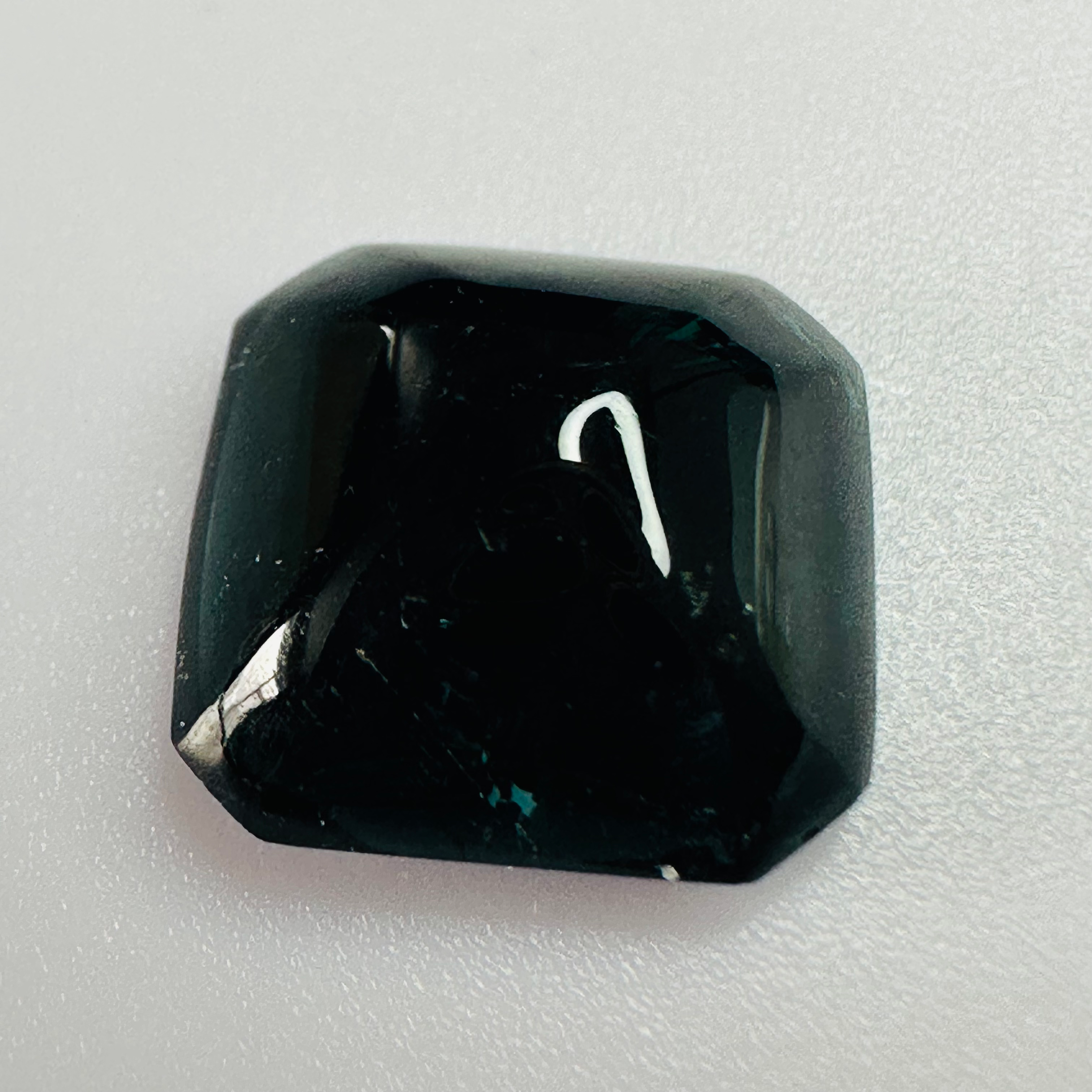 TOURMALINE BLUE 10.7MMX10.7MM  4.81CTS CARBUNCKLED image 3