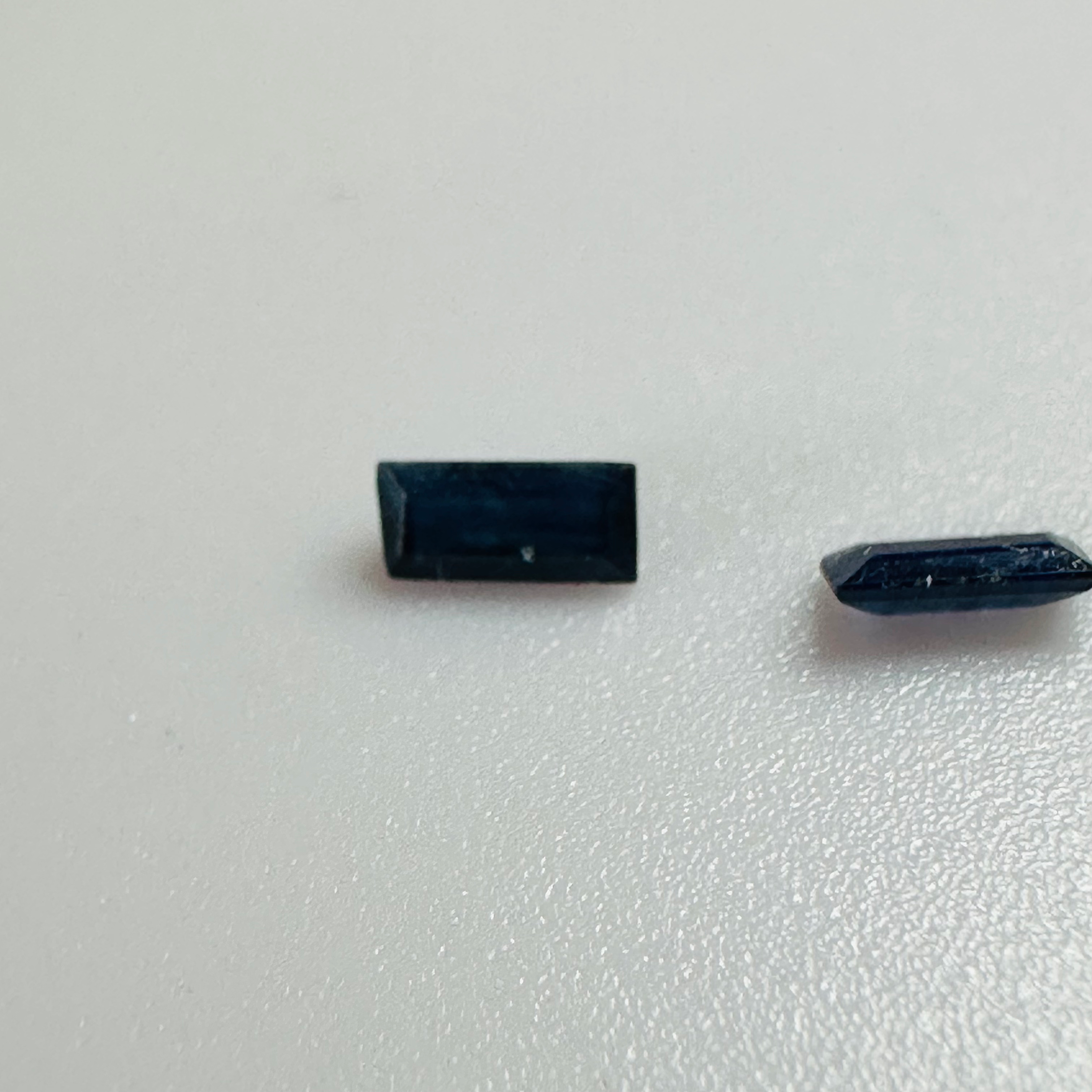 BLUE SAPPHIRE 3.9MM X 1.9MM     0.21CTS image 2