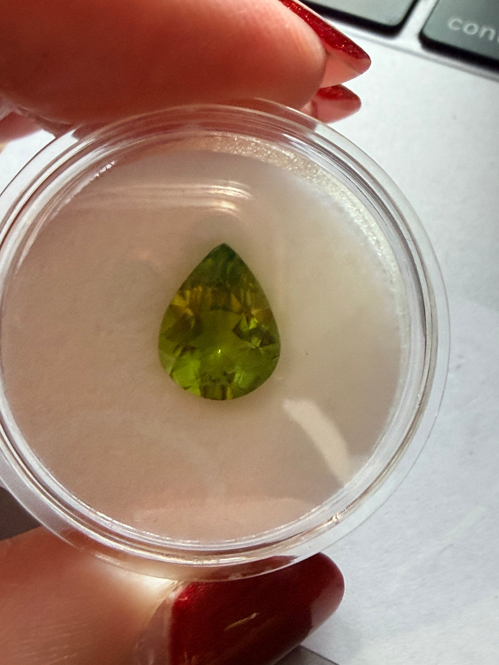 Peridot Pear 10 × 7.7mm 2.34ct