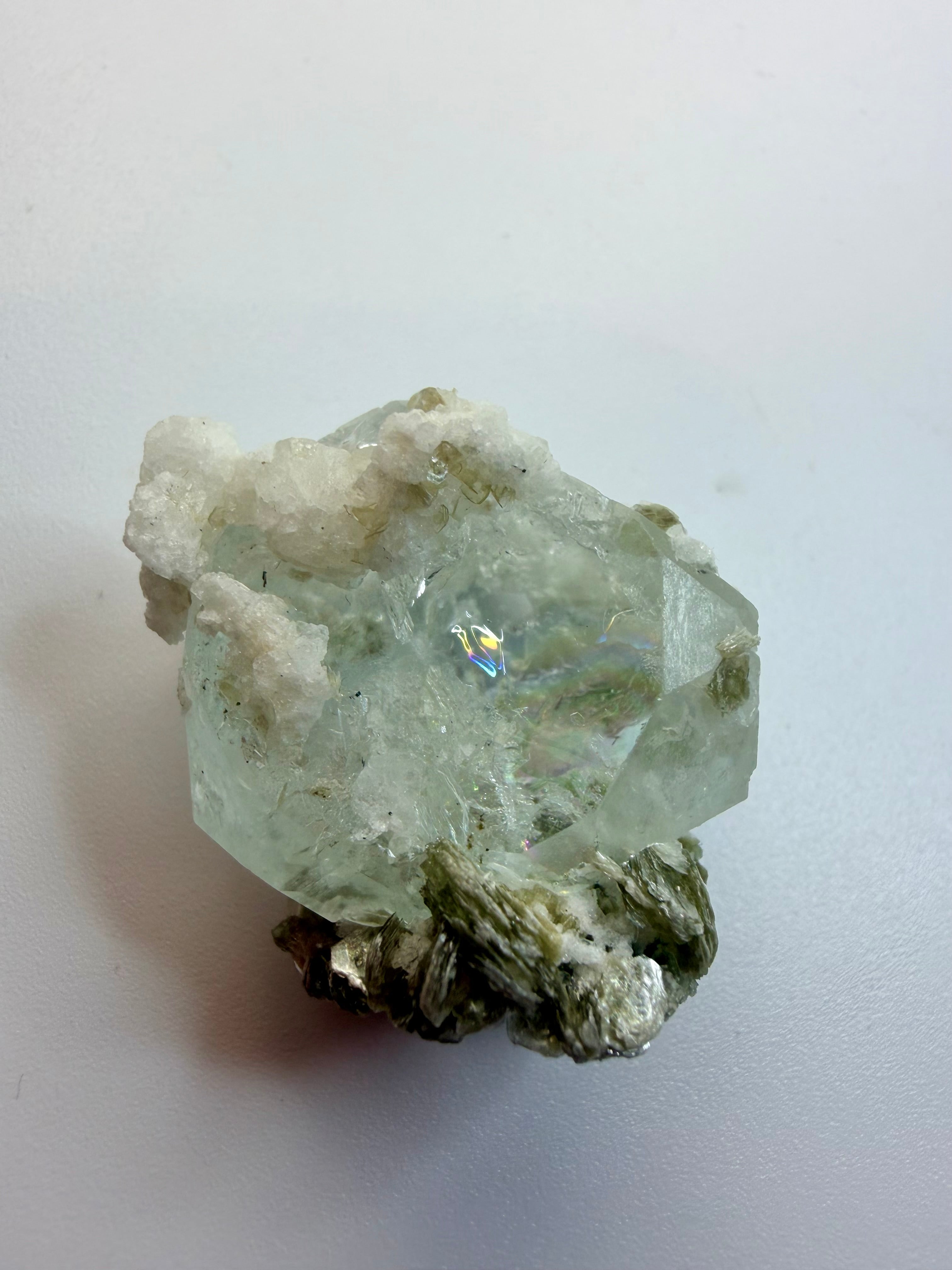 Raw aquamarine specimen
