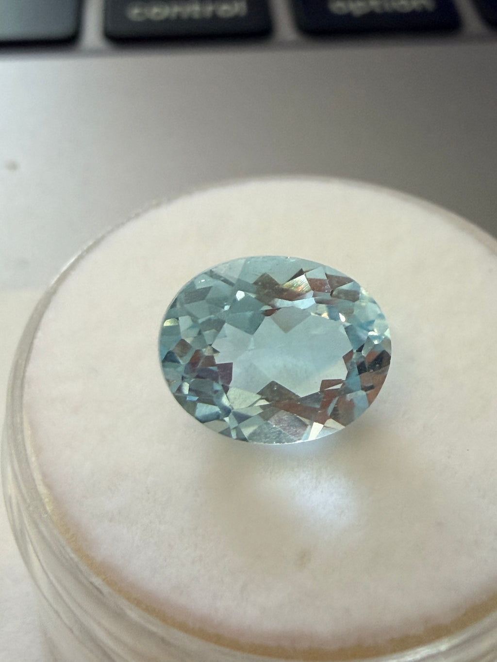 Topaz Sky Blue Brazil 9.9 × 8.1mm 3.68ct