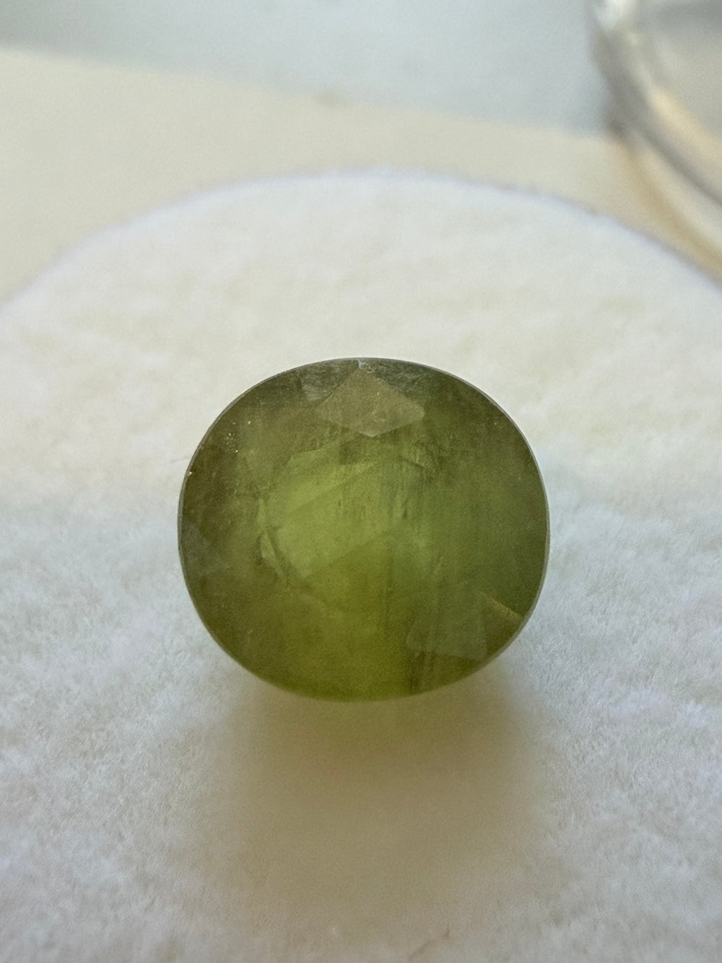 Sapphire Green Oval 8.4 × 7.6mm 2.85ct