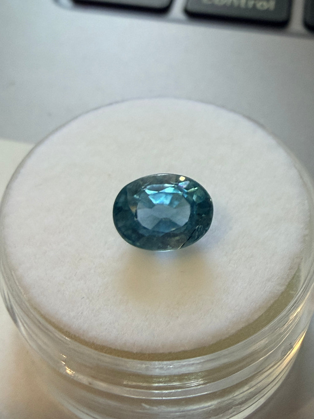 Zircon Blue Oval 7.8 × 6mm 1.95ct