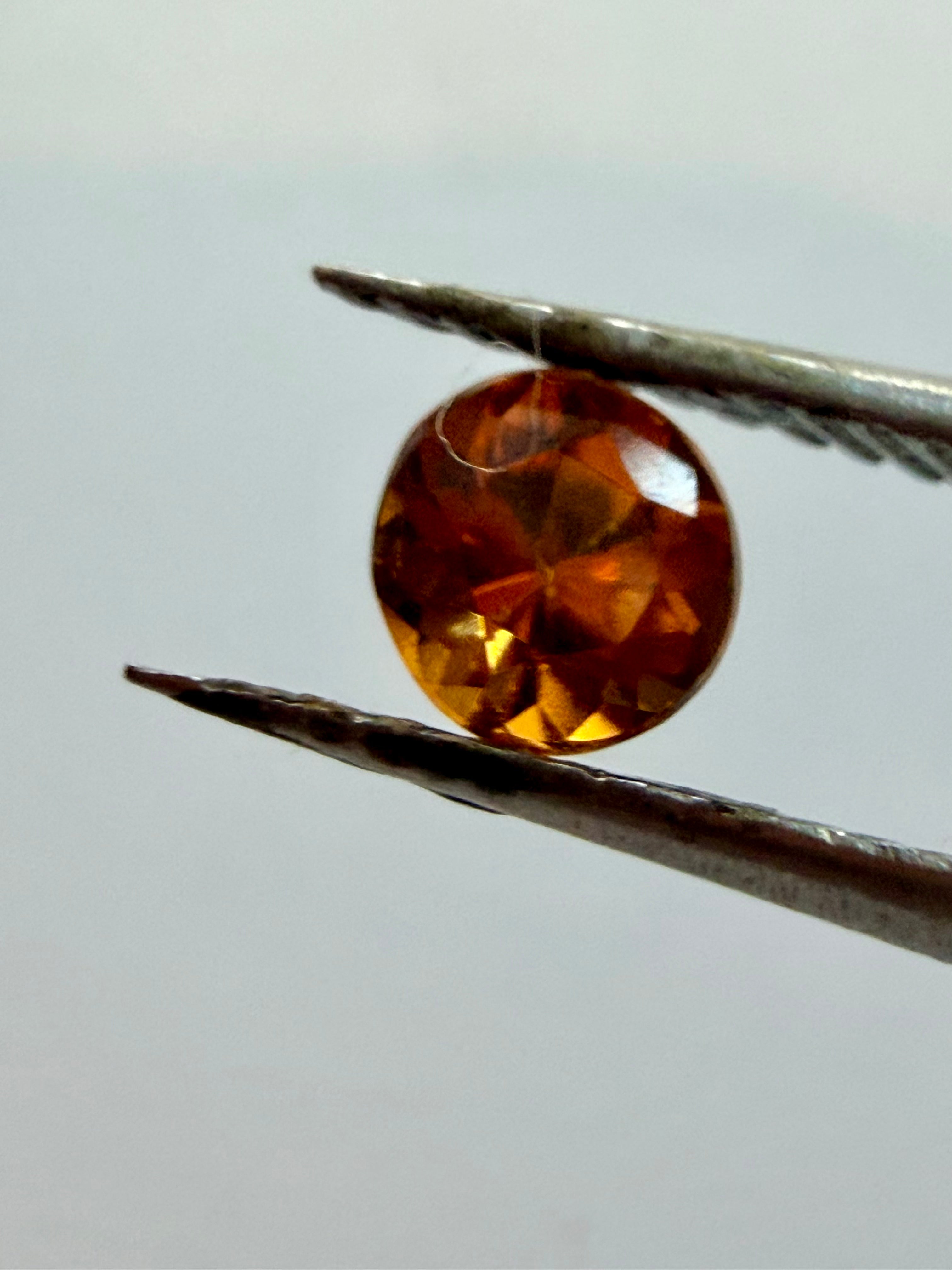 Natural Garnet Hessonite Round 5mm 0.61cts