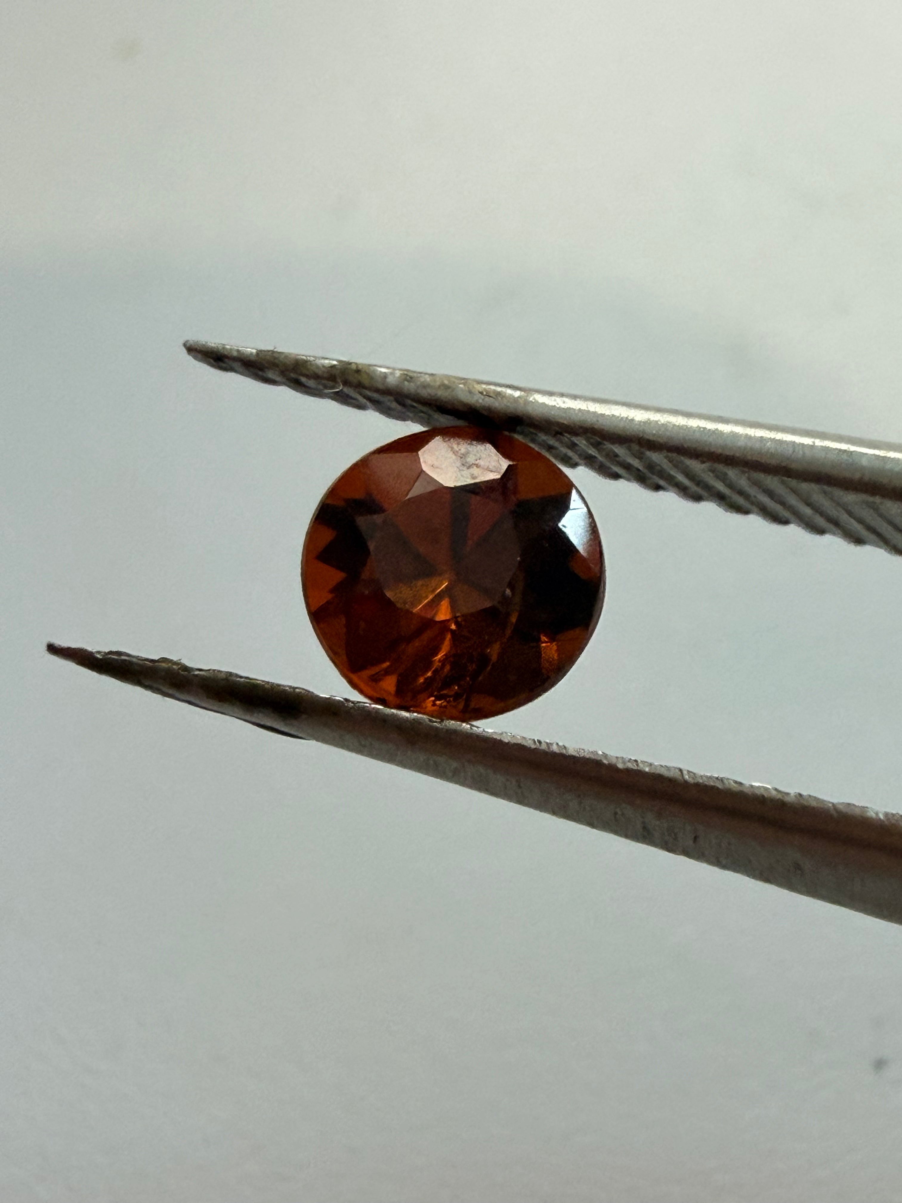 Natural Garnet Hessonite Round 5mm 0.62cts