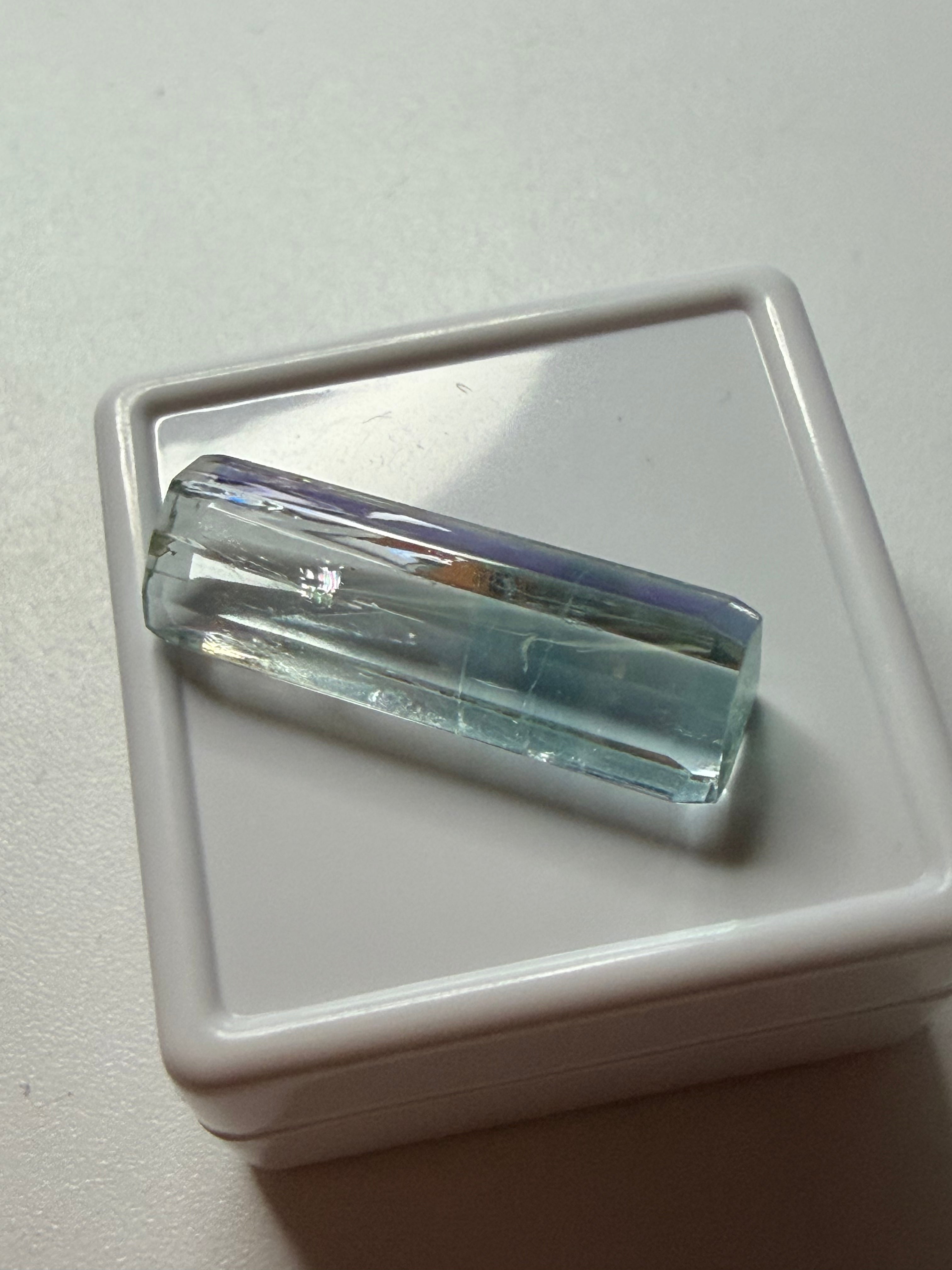 Natural Aquamarine Raw Crystal Specimen – 21 x 6mm