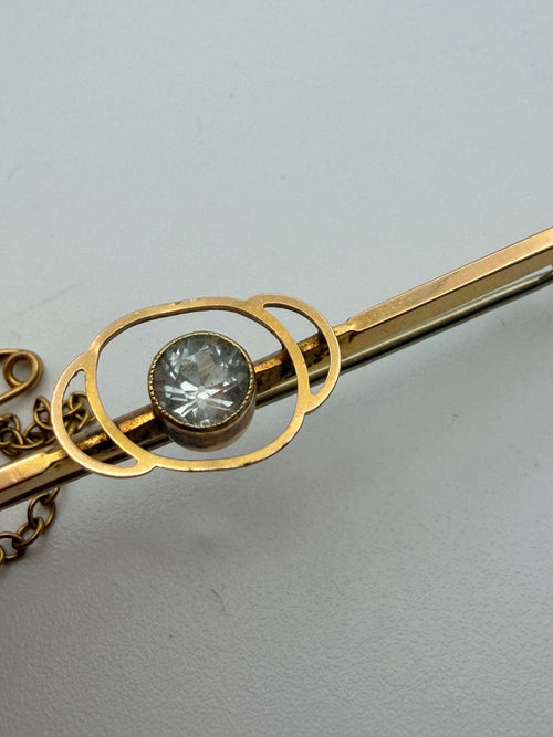 Antique 15ct Gold Aquamarine Brooch with Safety Chain