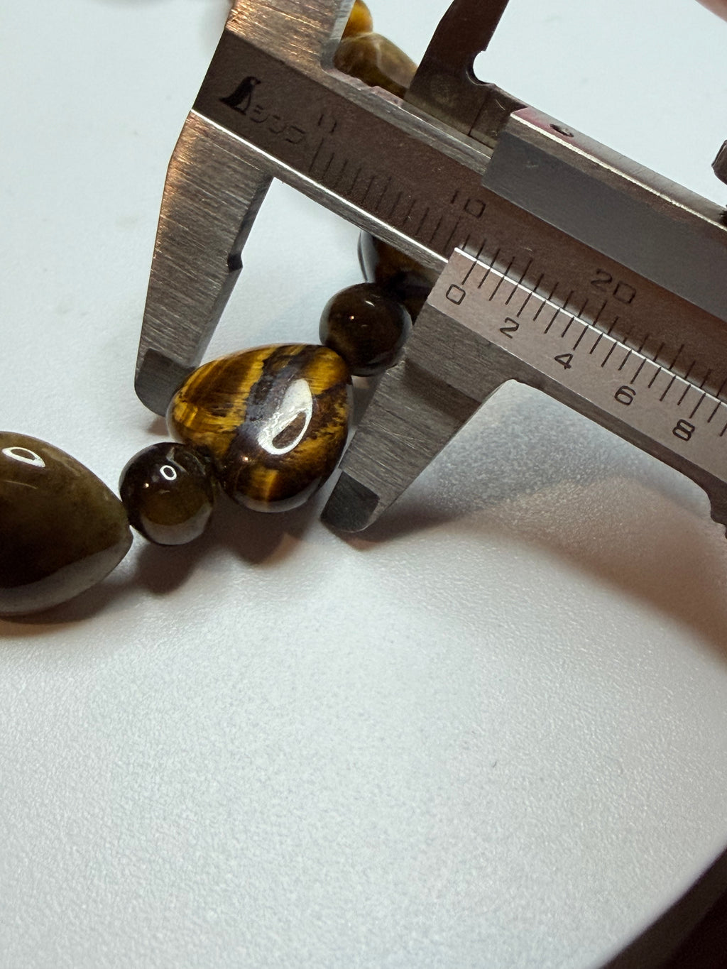 Tiger's Eye Heart Bead Bracelet | 10mm