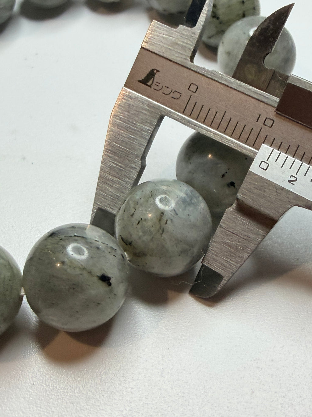 Labradorite Beaded Bracelet | 12.5mm Beads | Golden Flash