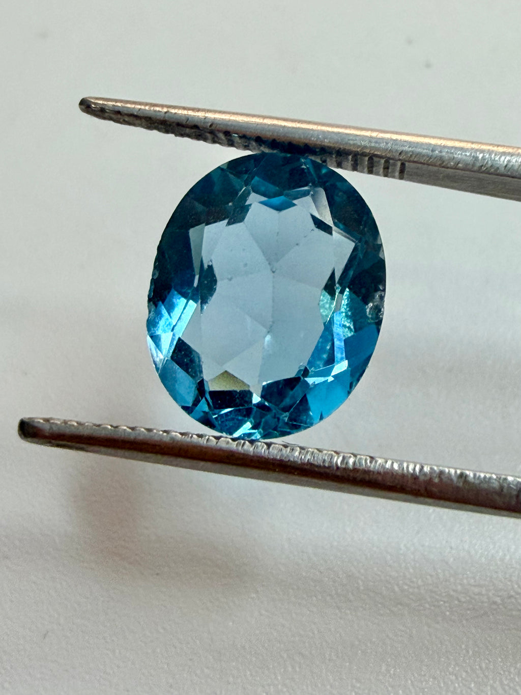 Natural London Blue Topaz | Oval Cut | 11mm x 9mm | 4.40cts | Loose Gemstone