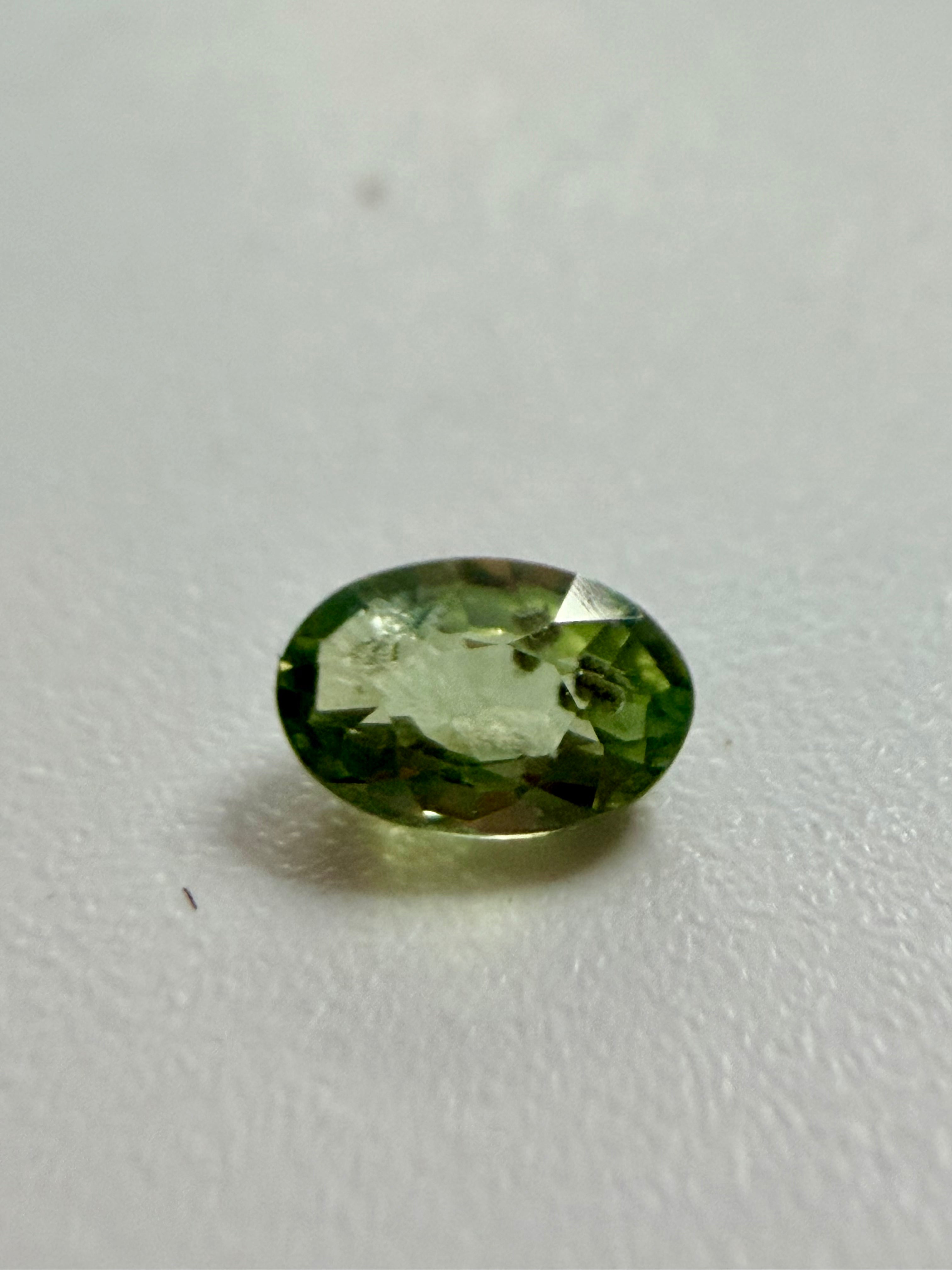 Natural Green Songea Sapphire – Oval Cut – 4x3mm