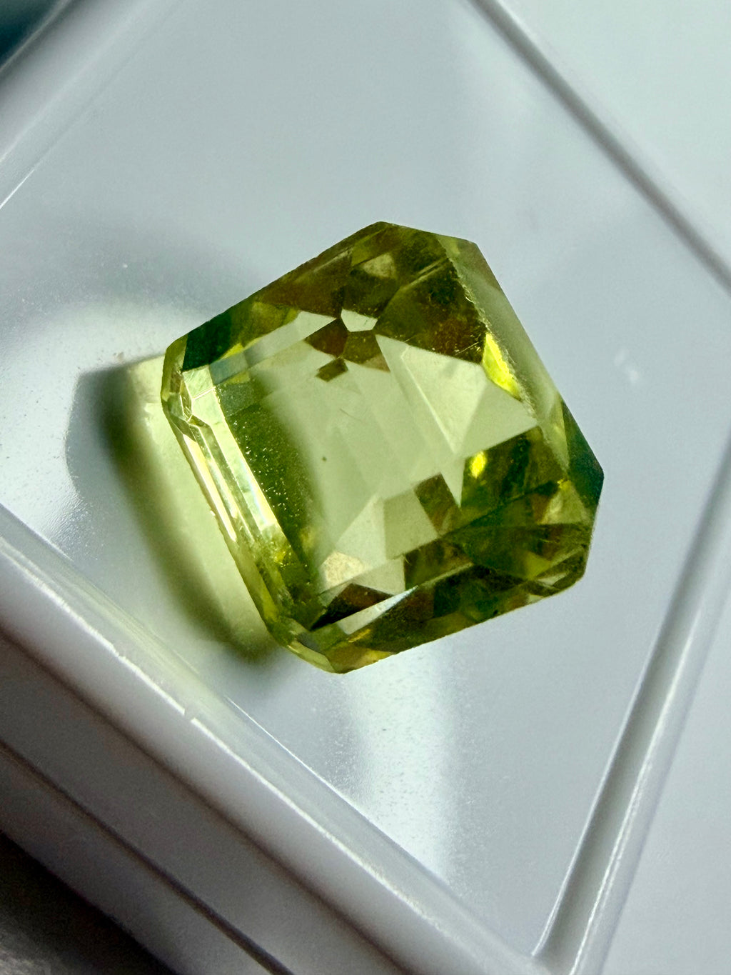 Natural Citrine 5.78ct – Golden Honey Gemstone – 9.5x9mm