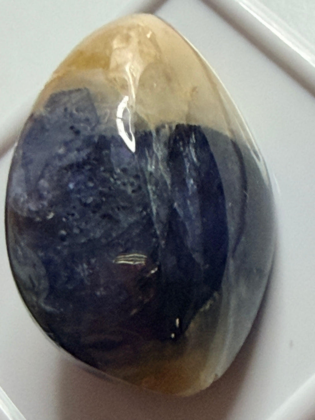 Natural Bi-Colour Sapphire 26.50ct – Fancy Cabochon – 22x14mm