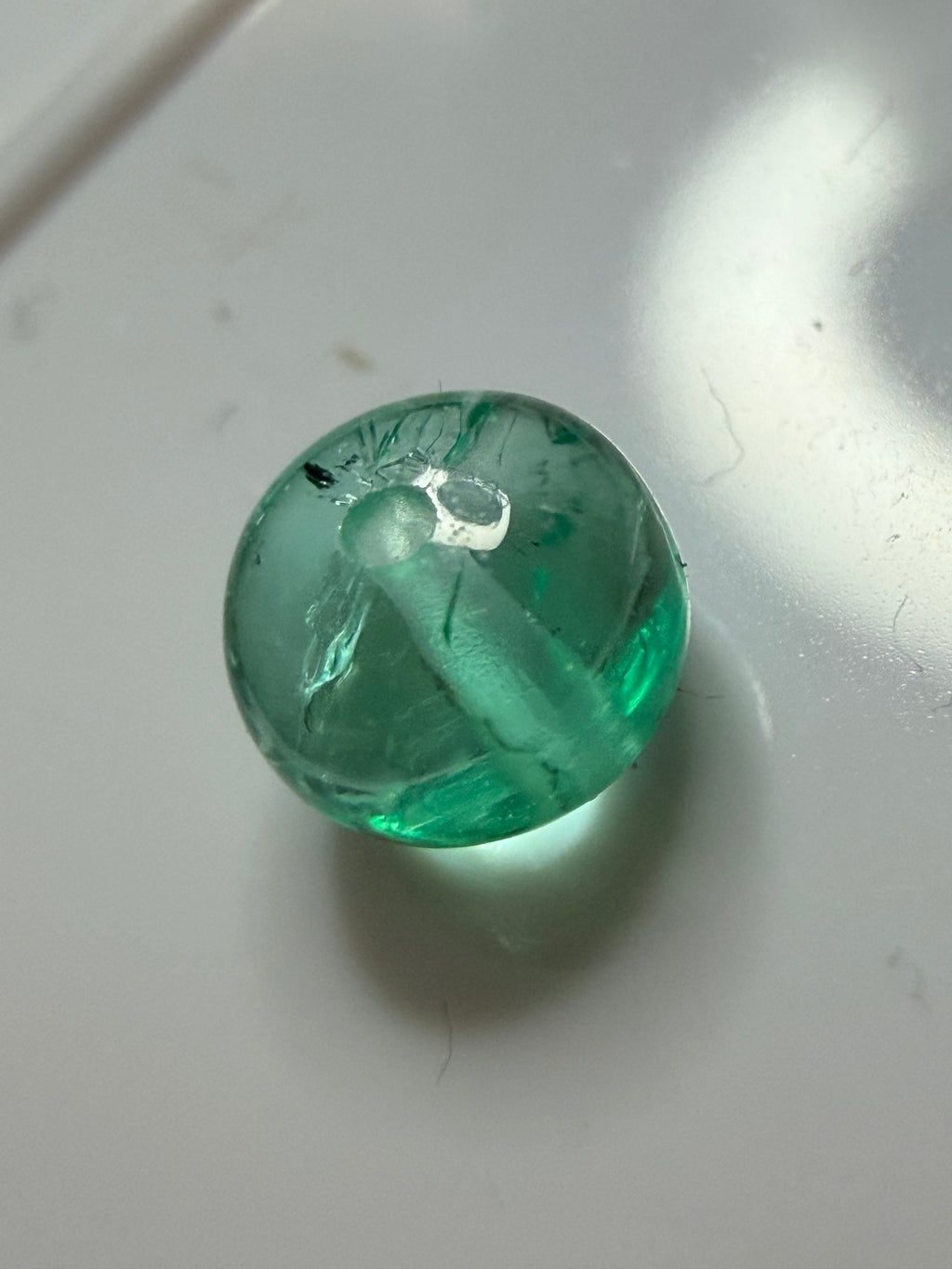 Natural Emerald Bead 5mm 0.97cts – Bright Green