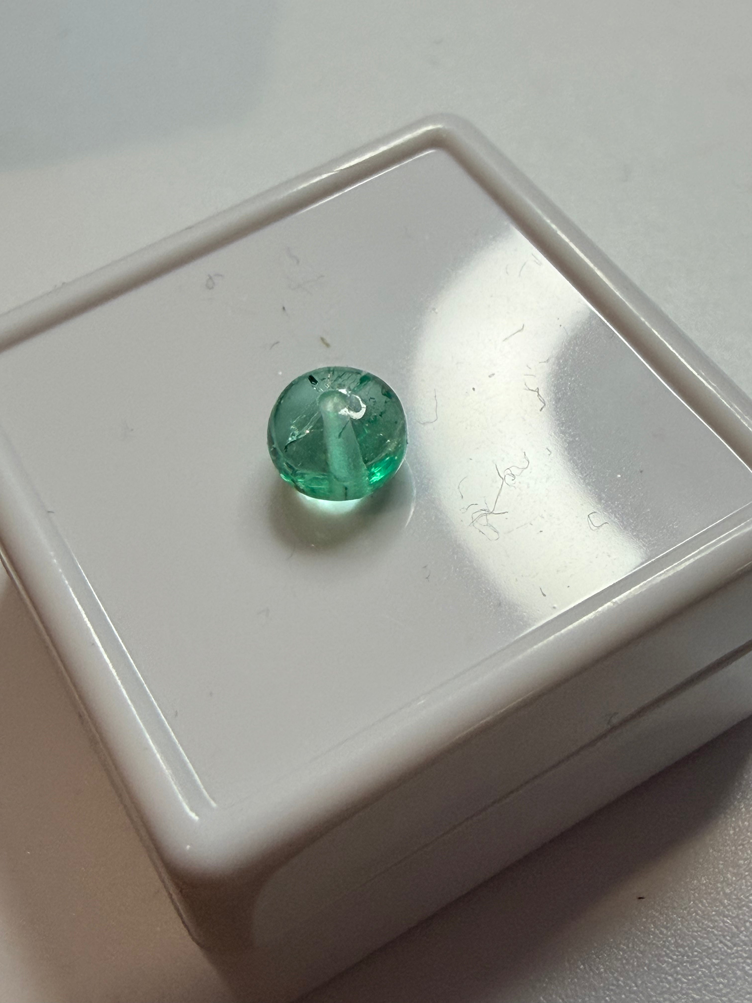 Natural Emerald Bead 5mm 0.97cts – Bright Green