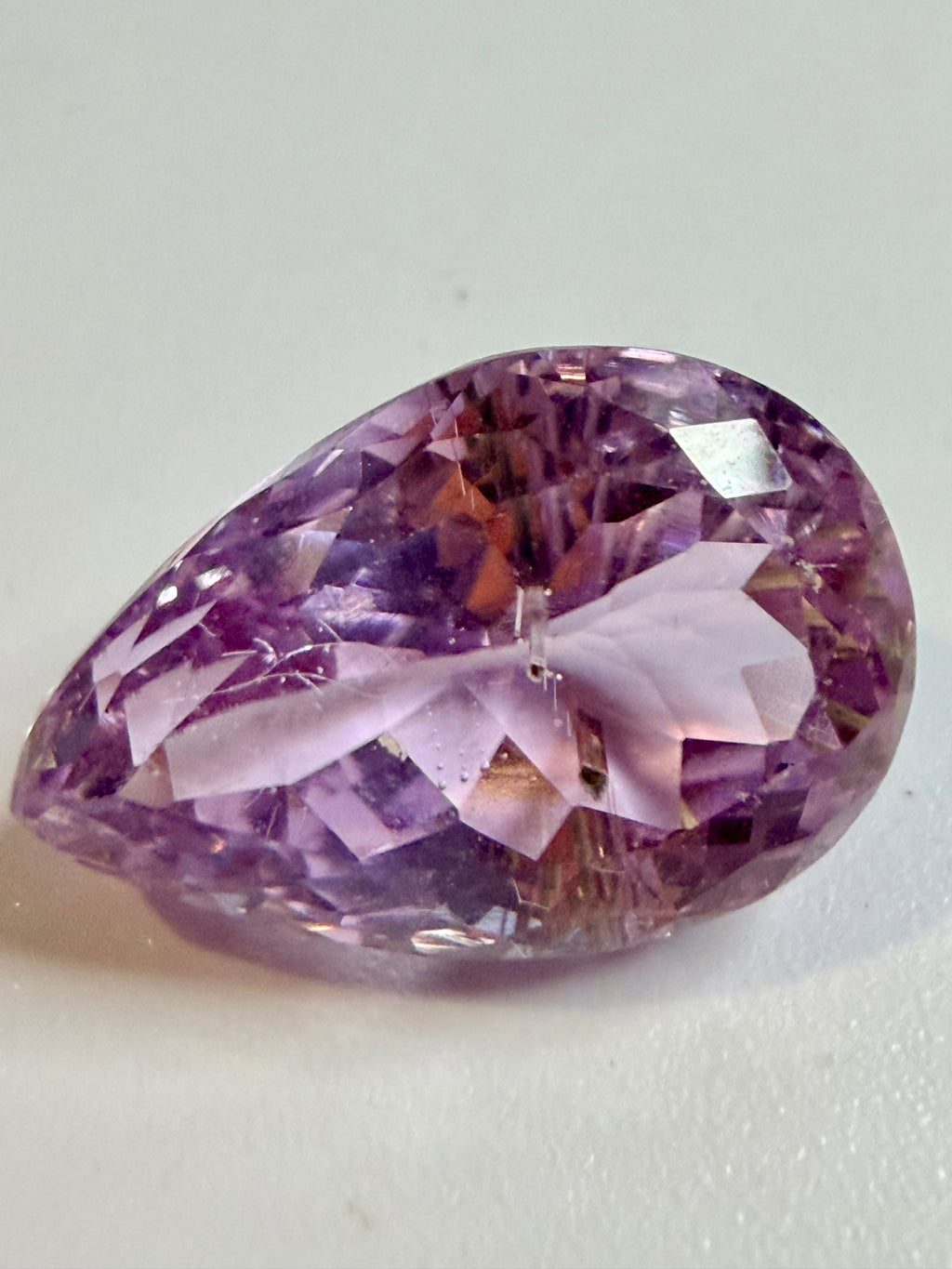Natural Rutilated Kunzite Pear 17.4x11.4mm 12.82cts – Pink-Violet