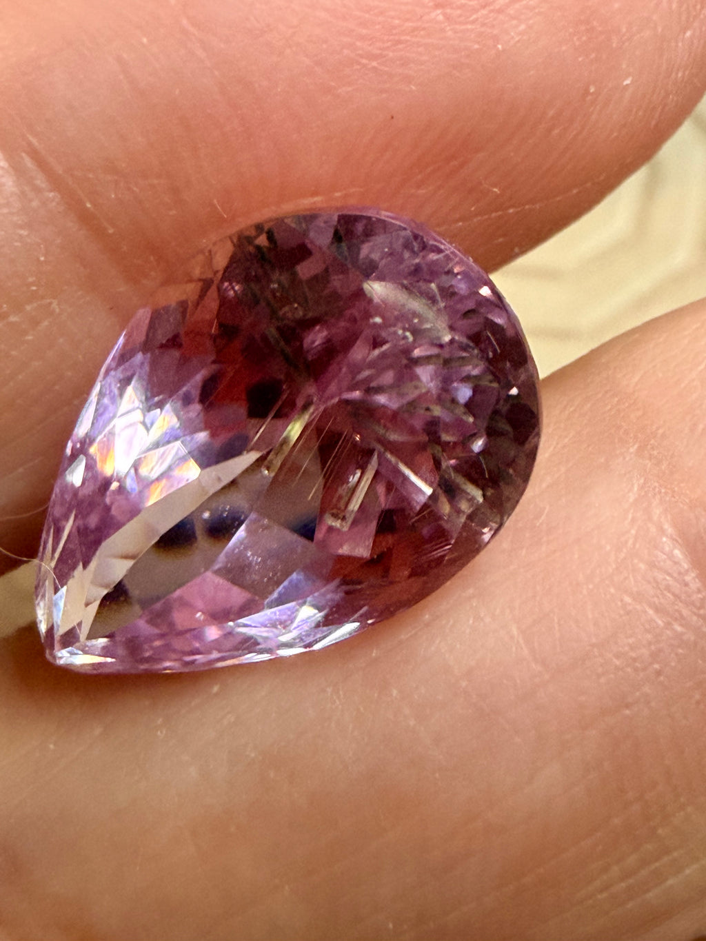 Natural Rutilated Kunzite Pear 17.4x11.4mm 12.82cts – Pink-Violet