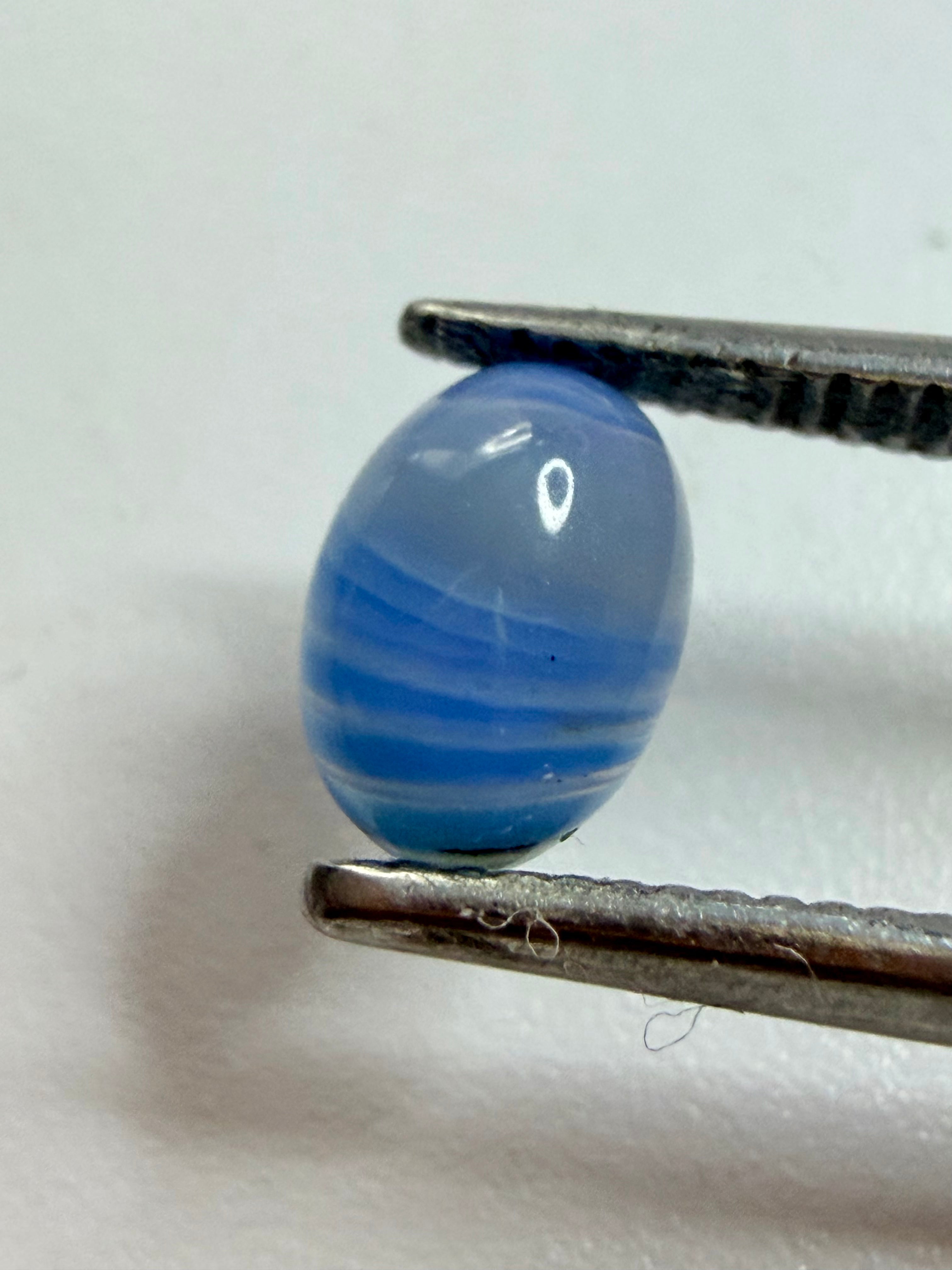 Blue and White Agate Oval 7mm x 5mm