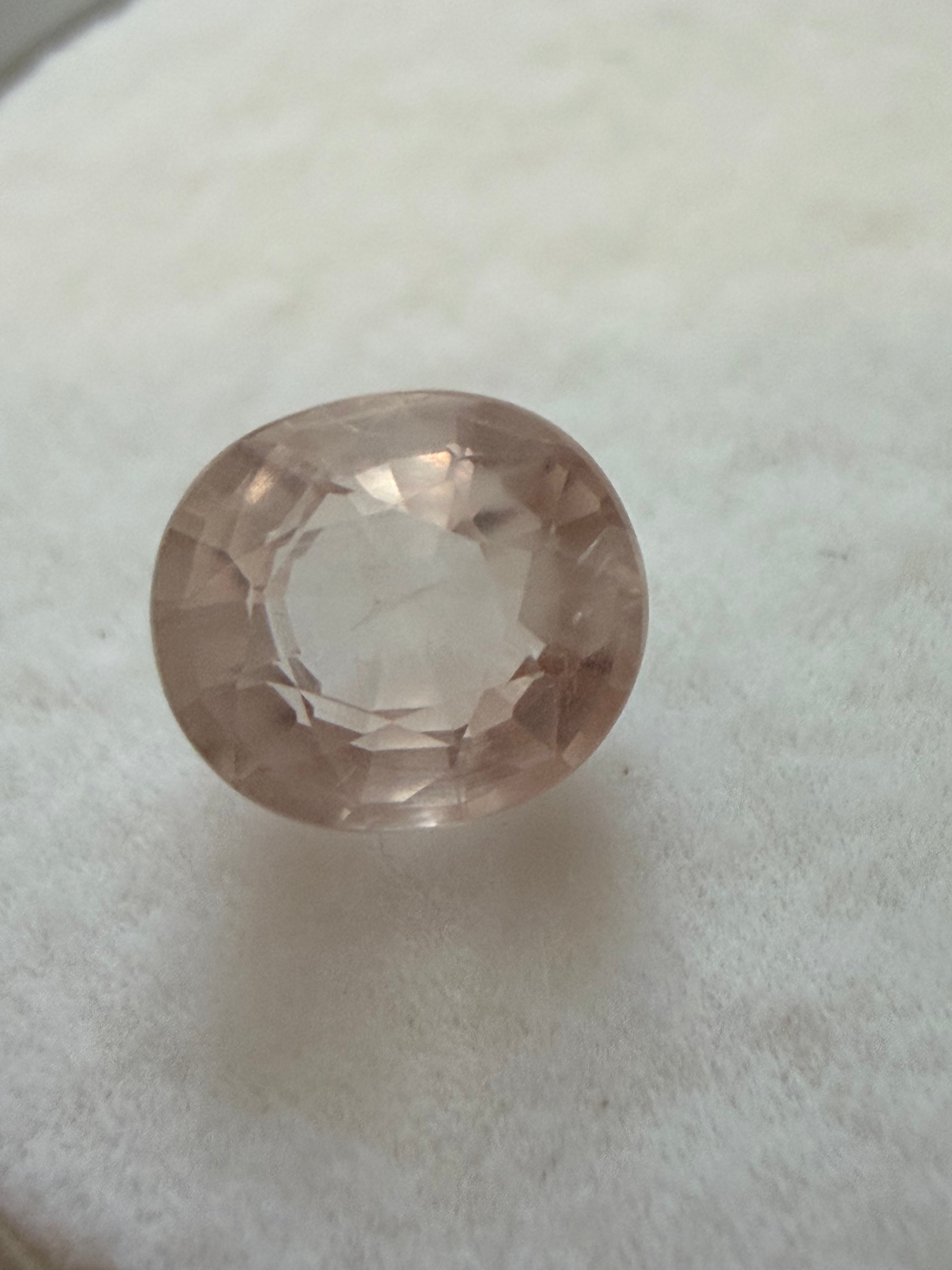 Natural Pale Pink Sapphire Oval 6x5.2mm 1.10cts